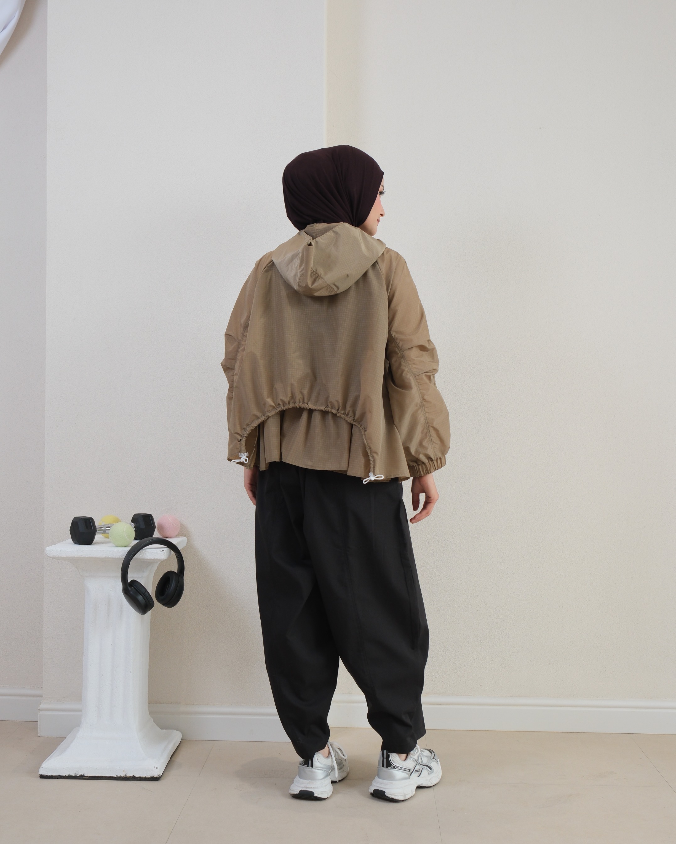 eleanorre Senara Brown Jaket Olahraga Wanita