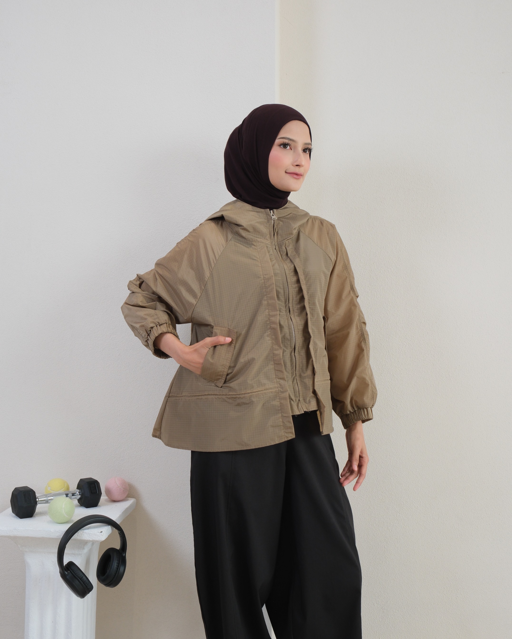 eleanorre Senara Brown Jaket Olahraga Wanita