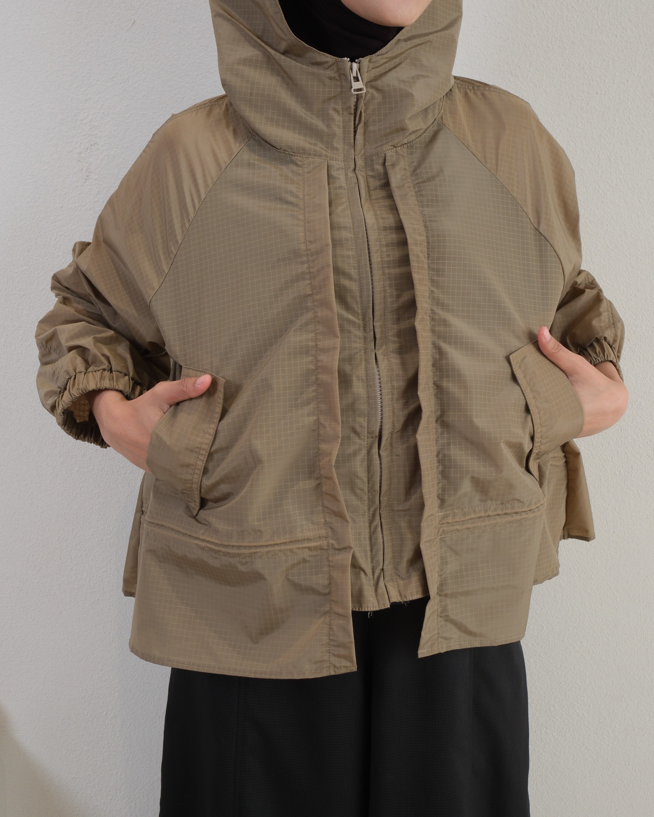 eleanorre Senara Brown Jaket Olahraga Wanita