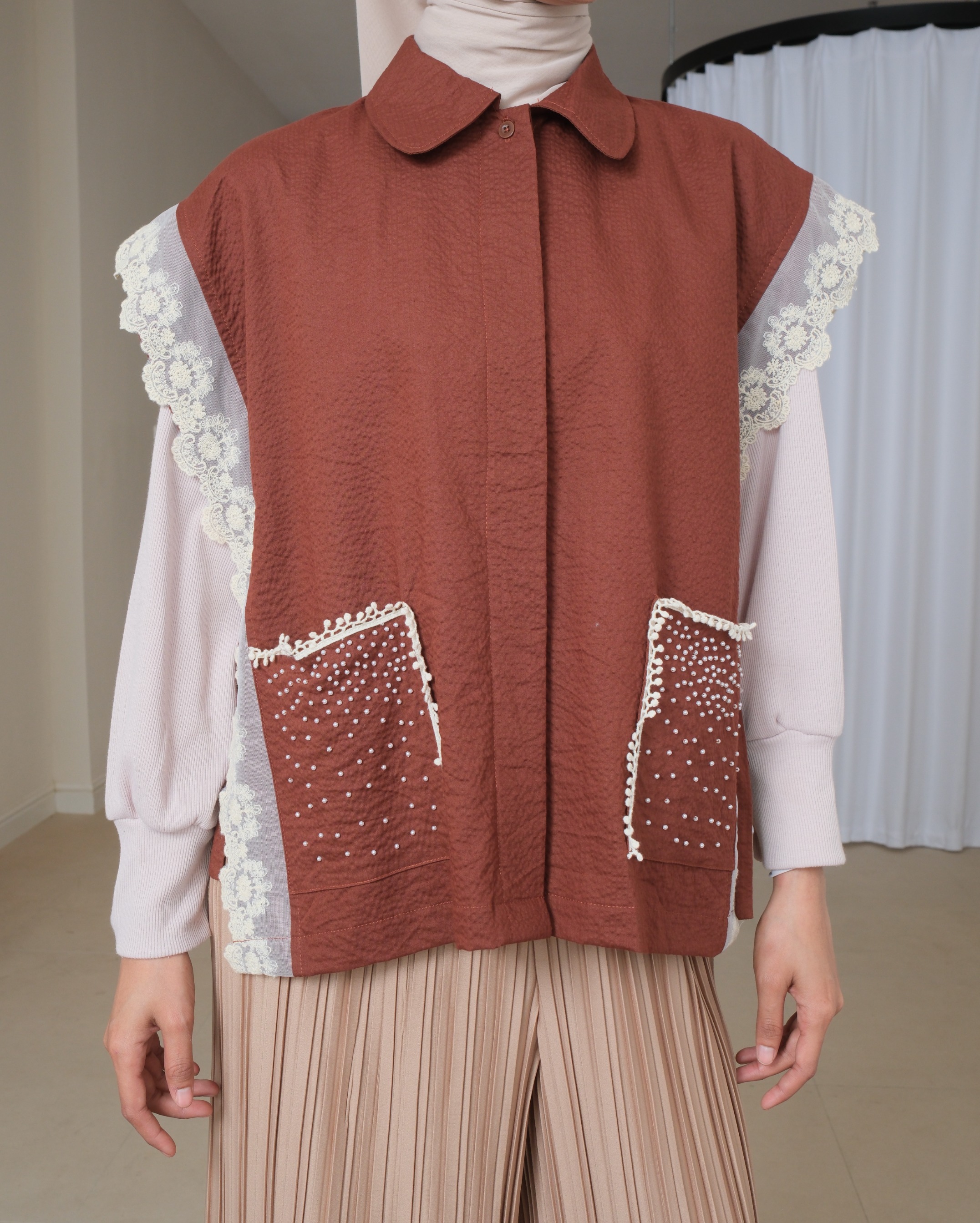 eleanorre Caroline Lace Vest Atasan Wanita