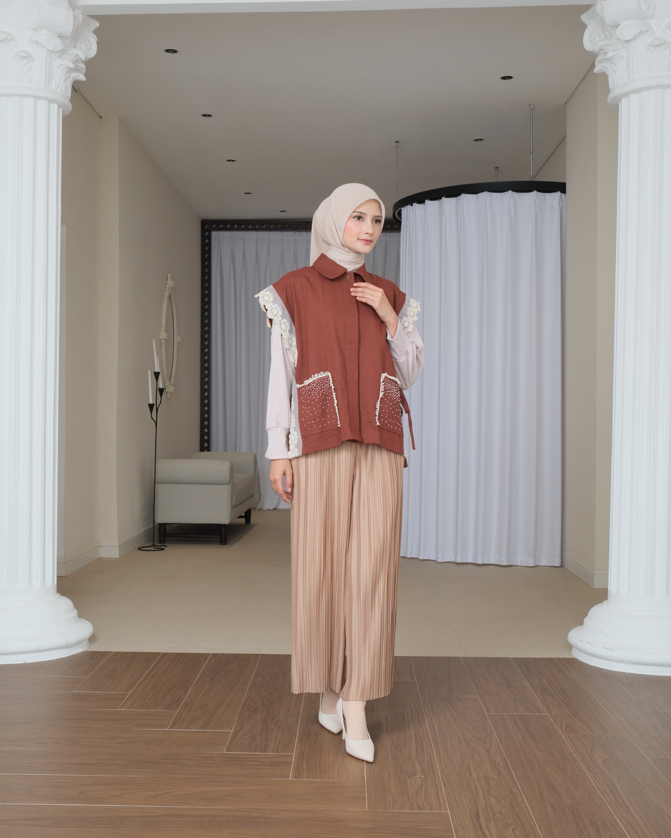eleanorre Caroline Lace Vest Atasan Wanita