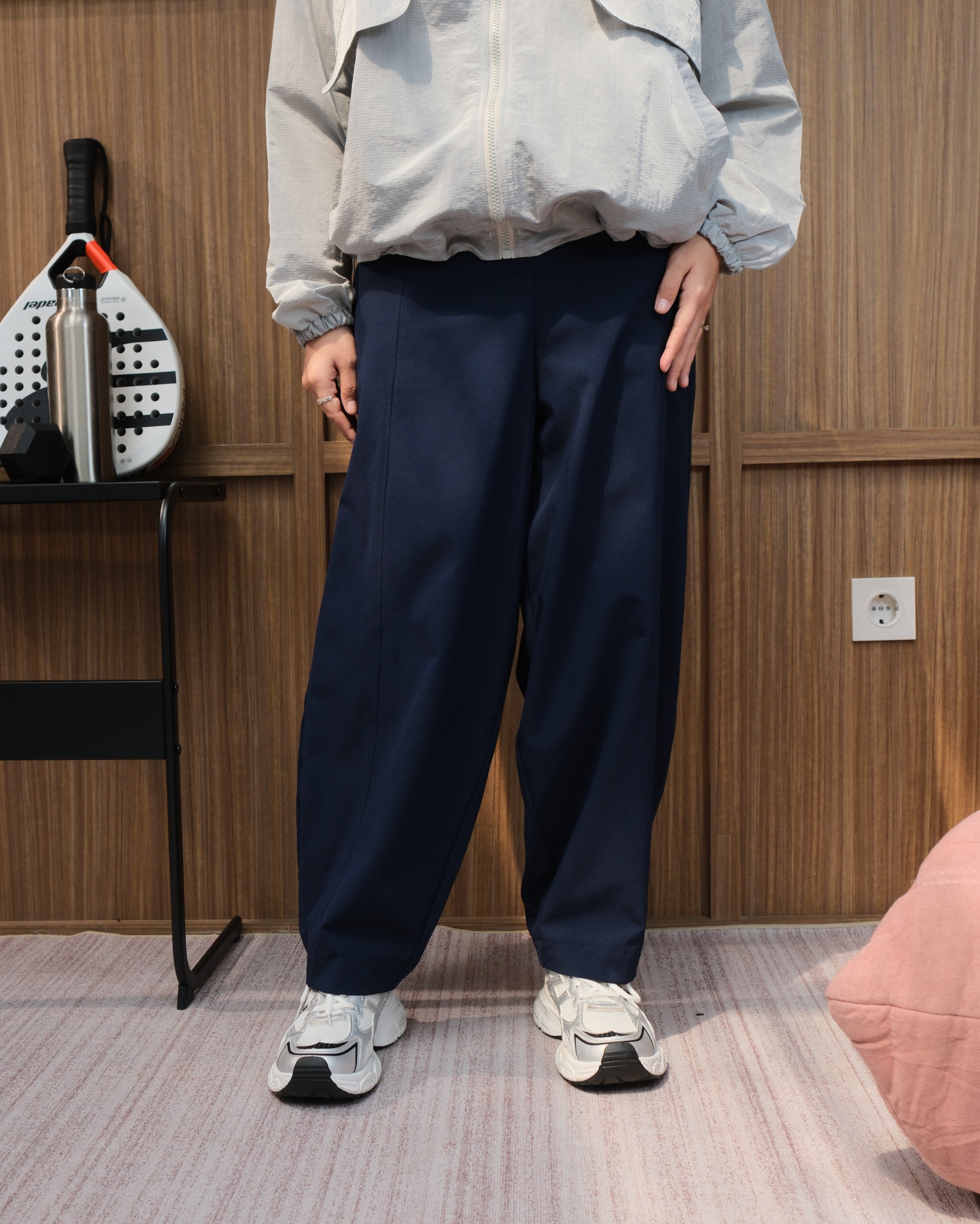 eleanorre Barrel Pants Bawahan Wanita