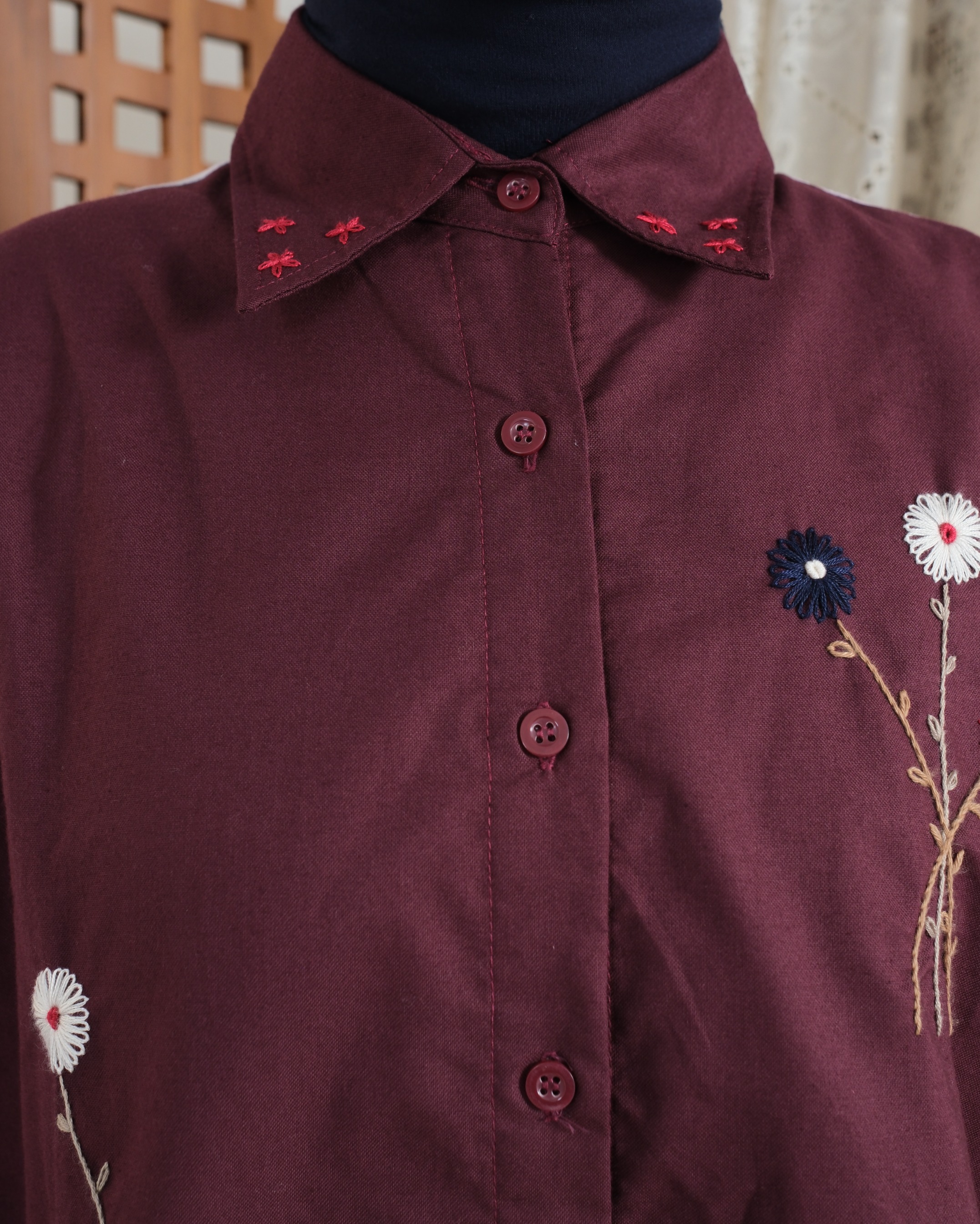 eleanorre Viona Top Embroidery Burgundy Atasan Wanita