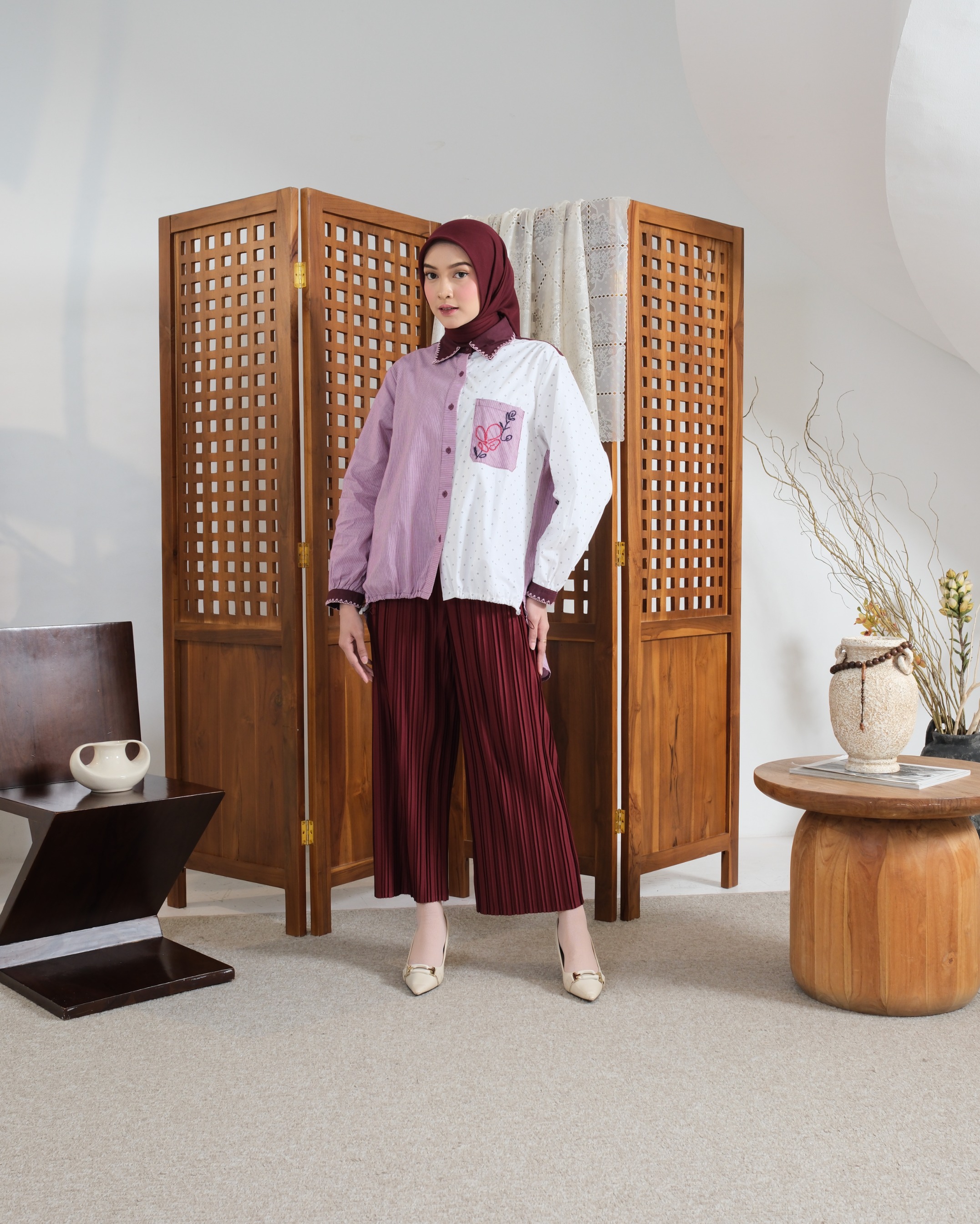 eleanorre Elora Top Embroidery Burgundy Atasan Wanita