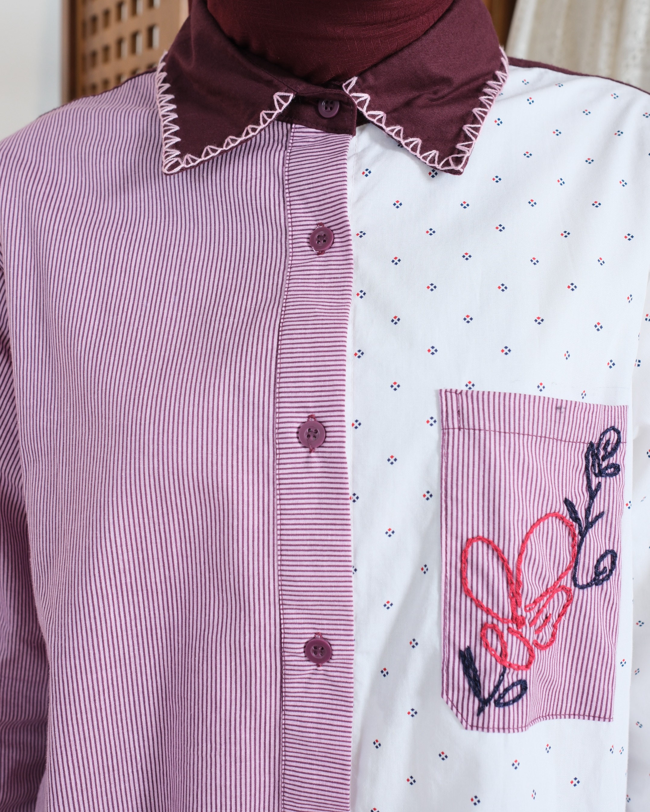 eleanorre Elora Top Embroidery Burgundy Atasan Wanita