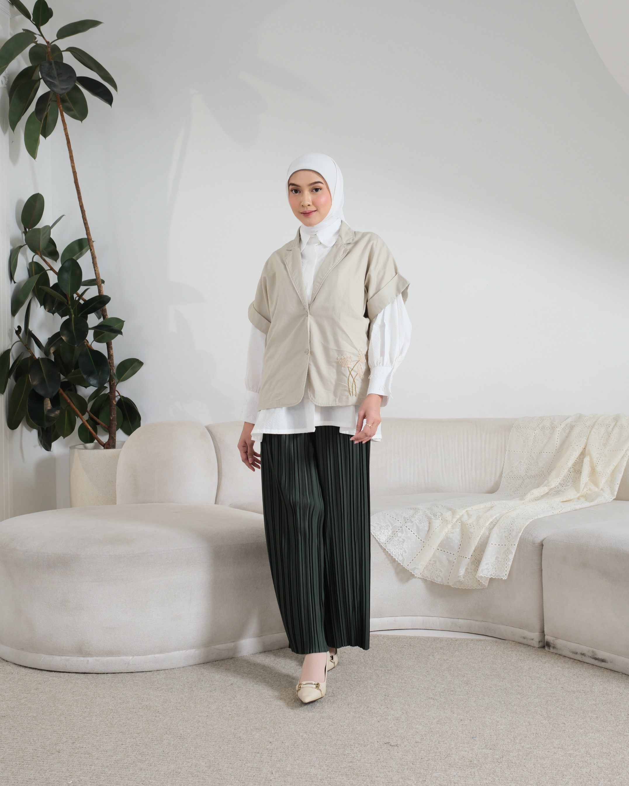 eleanorre Zea Outer Embroidery Atasan Wanita