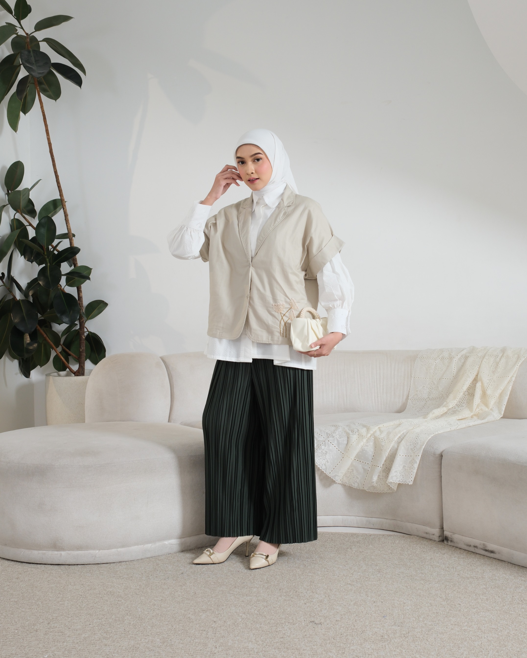 eleanorre Zea Outer Embroidery Atasan Wanita
