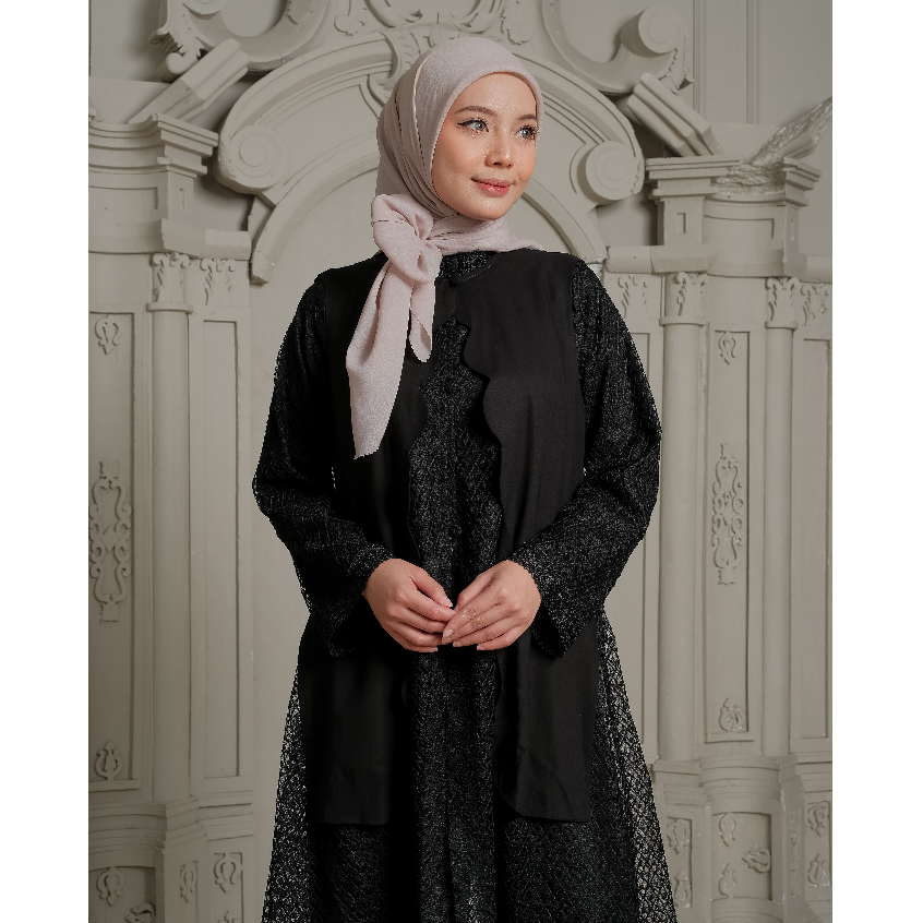eleanorre Veloura Series Charlotte Black Oneset