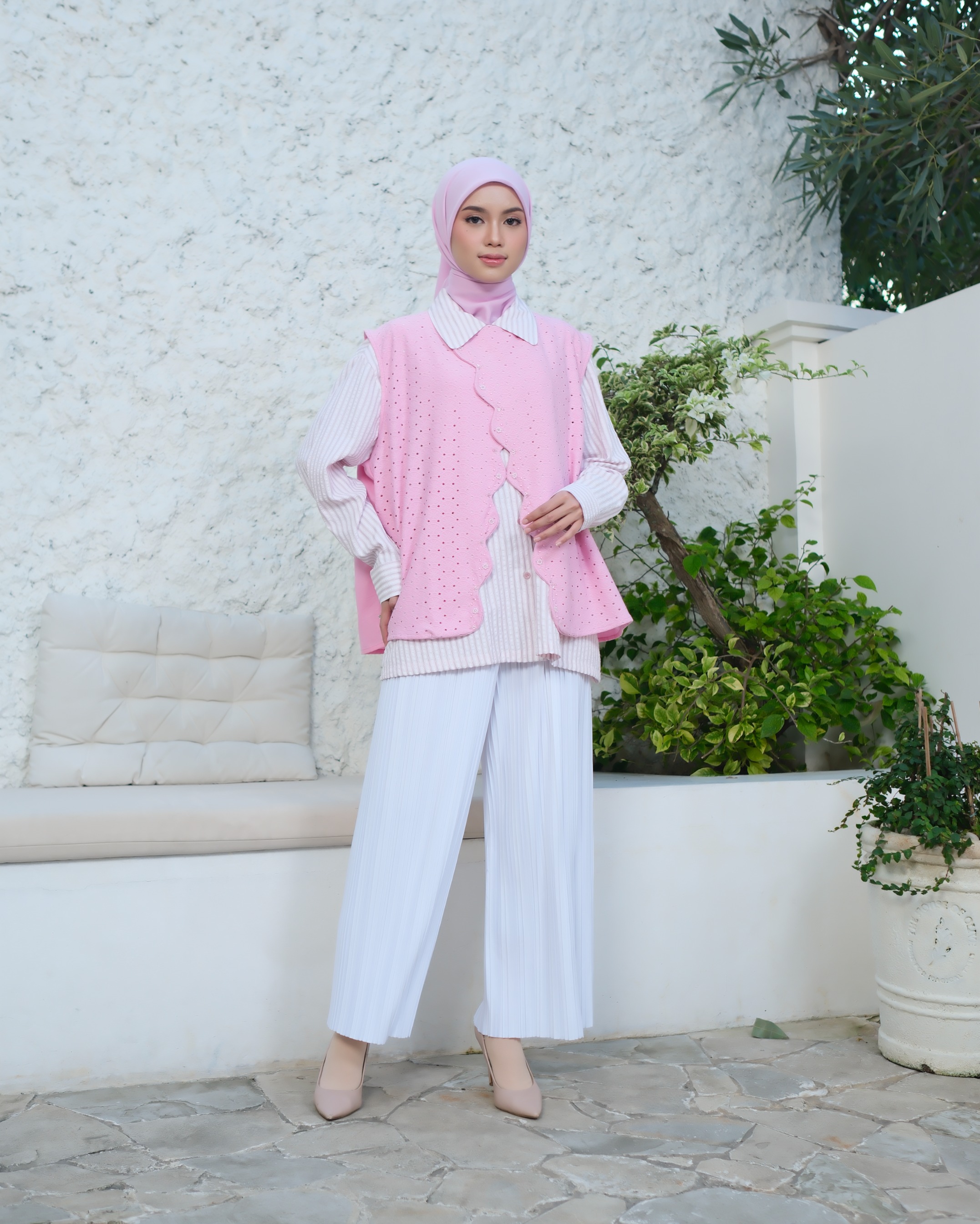 eleanorre Arumi Vest Embroidery Atasan Wanita
