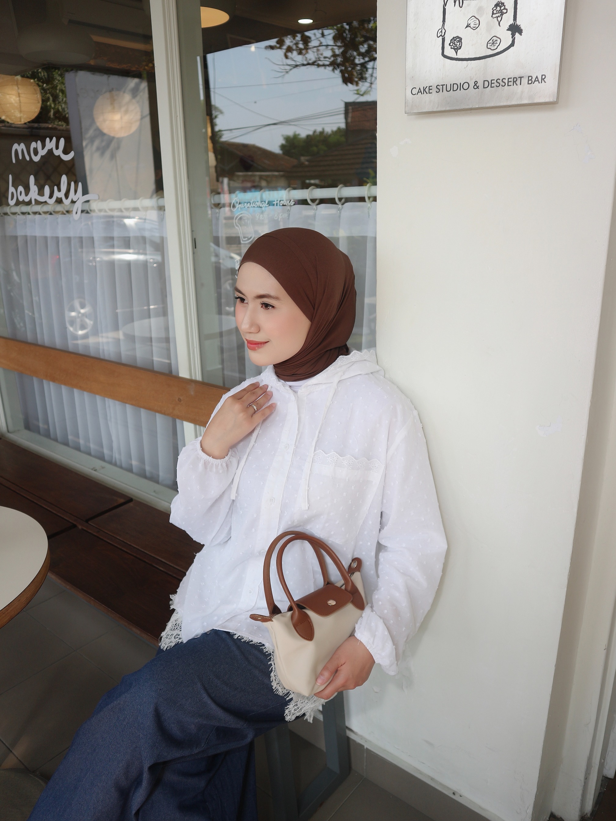 eleanorre Soreya Rubia Outer White Atasan Wanita