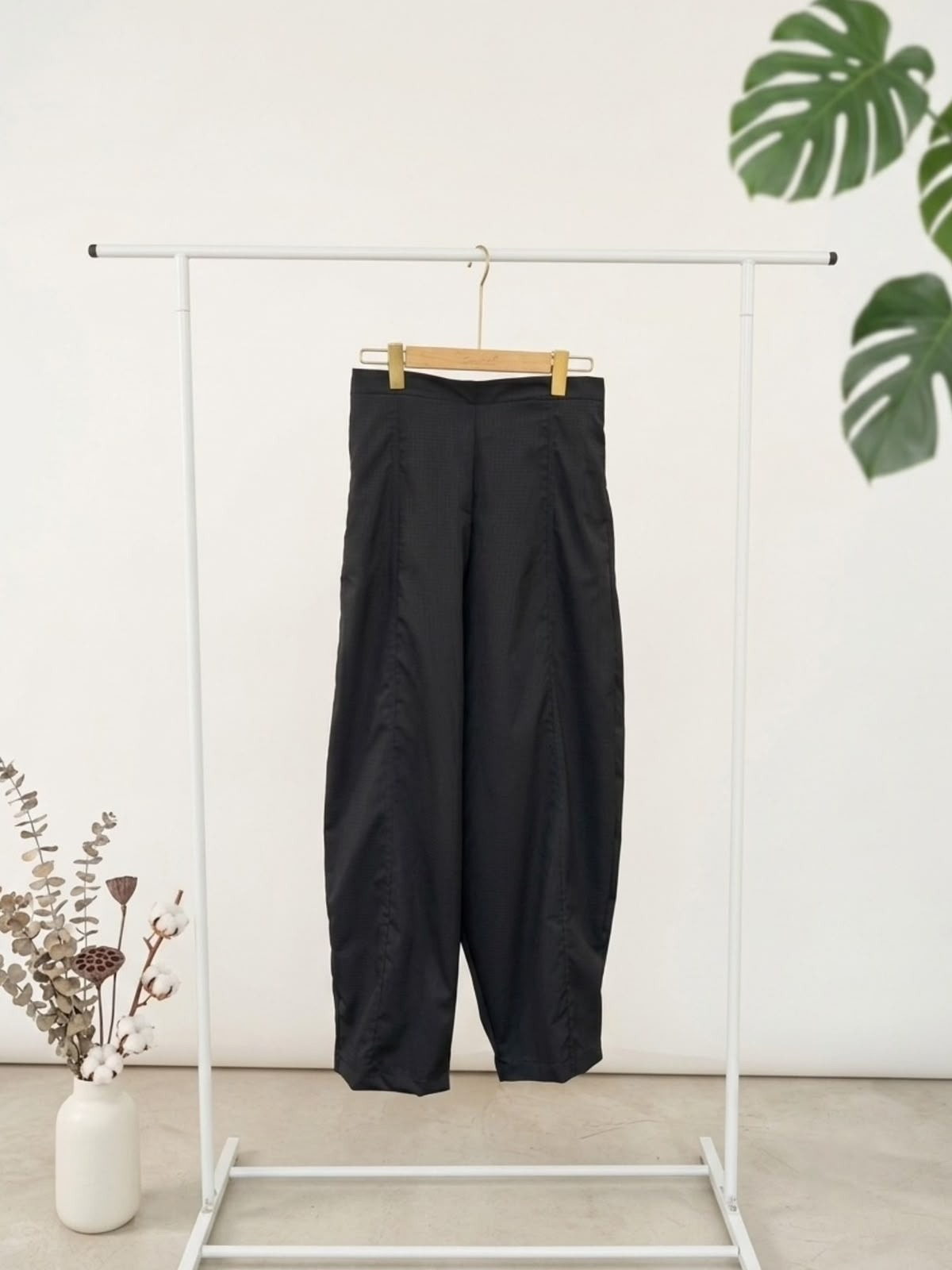 eleanorre Barrel Pants Bawahan Wanita