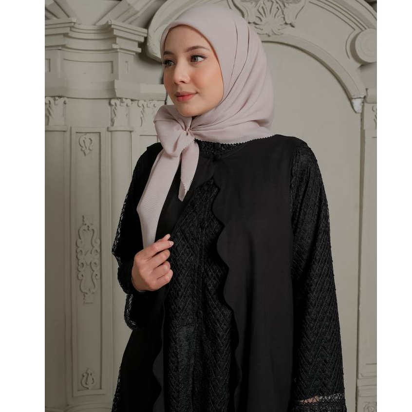 eleanorre Veloura Series Charlotte Black Oneset