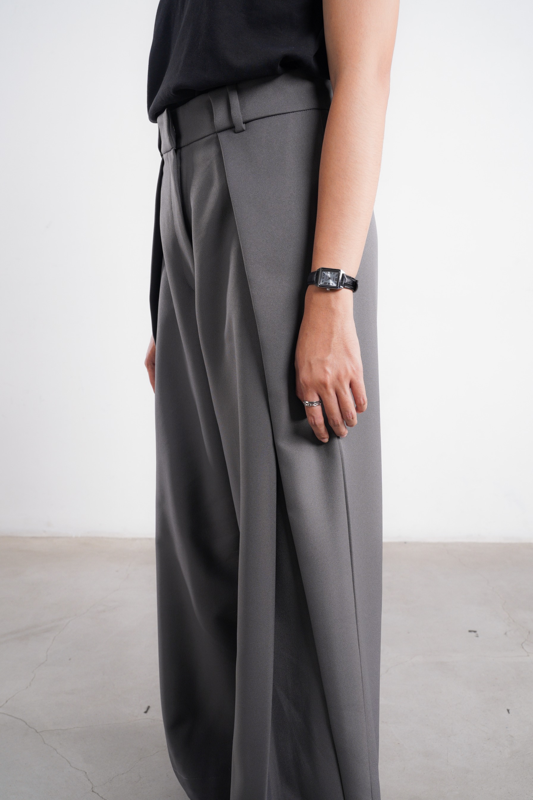 Kala Pleated Pants