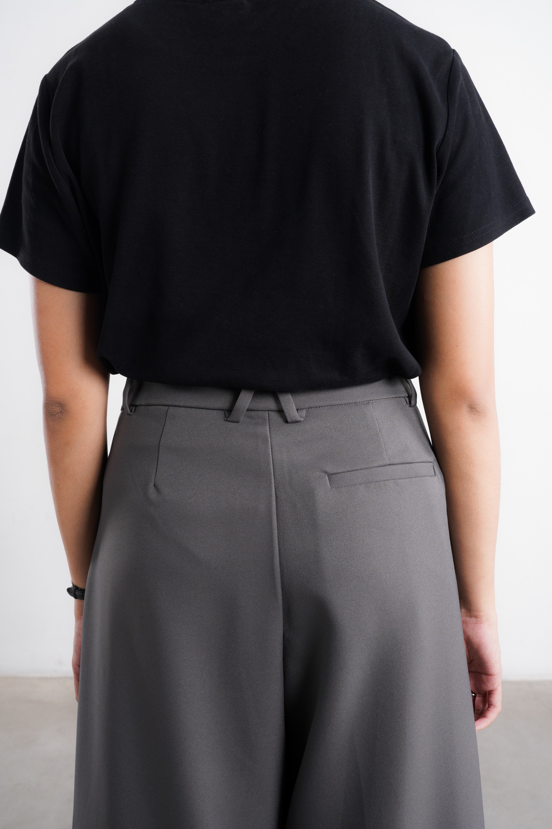 Kala Pleated Pants
