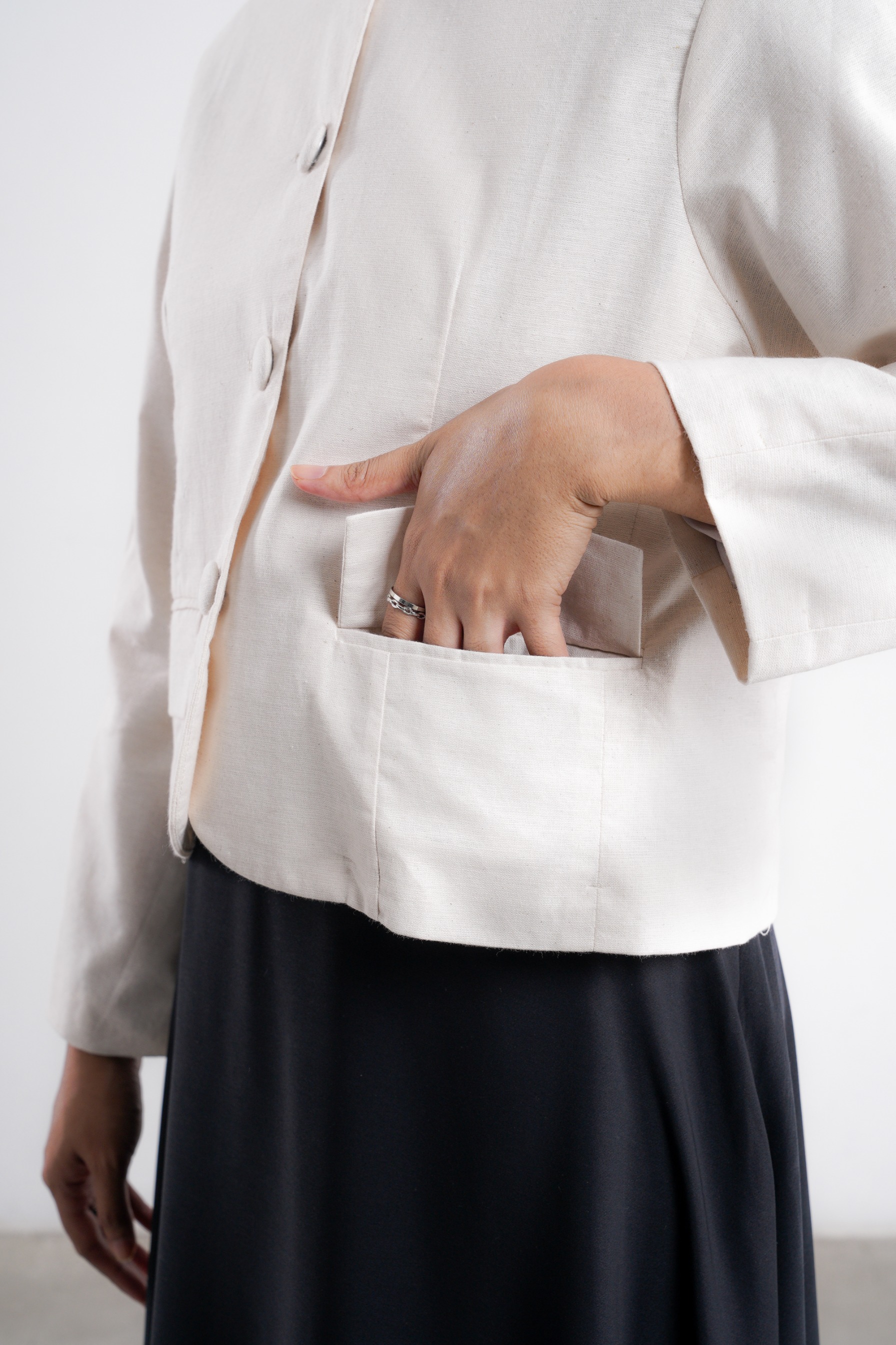 Senandika Linen Jacket