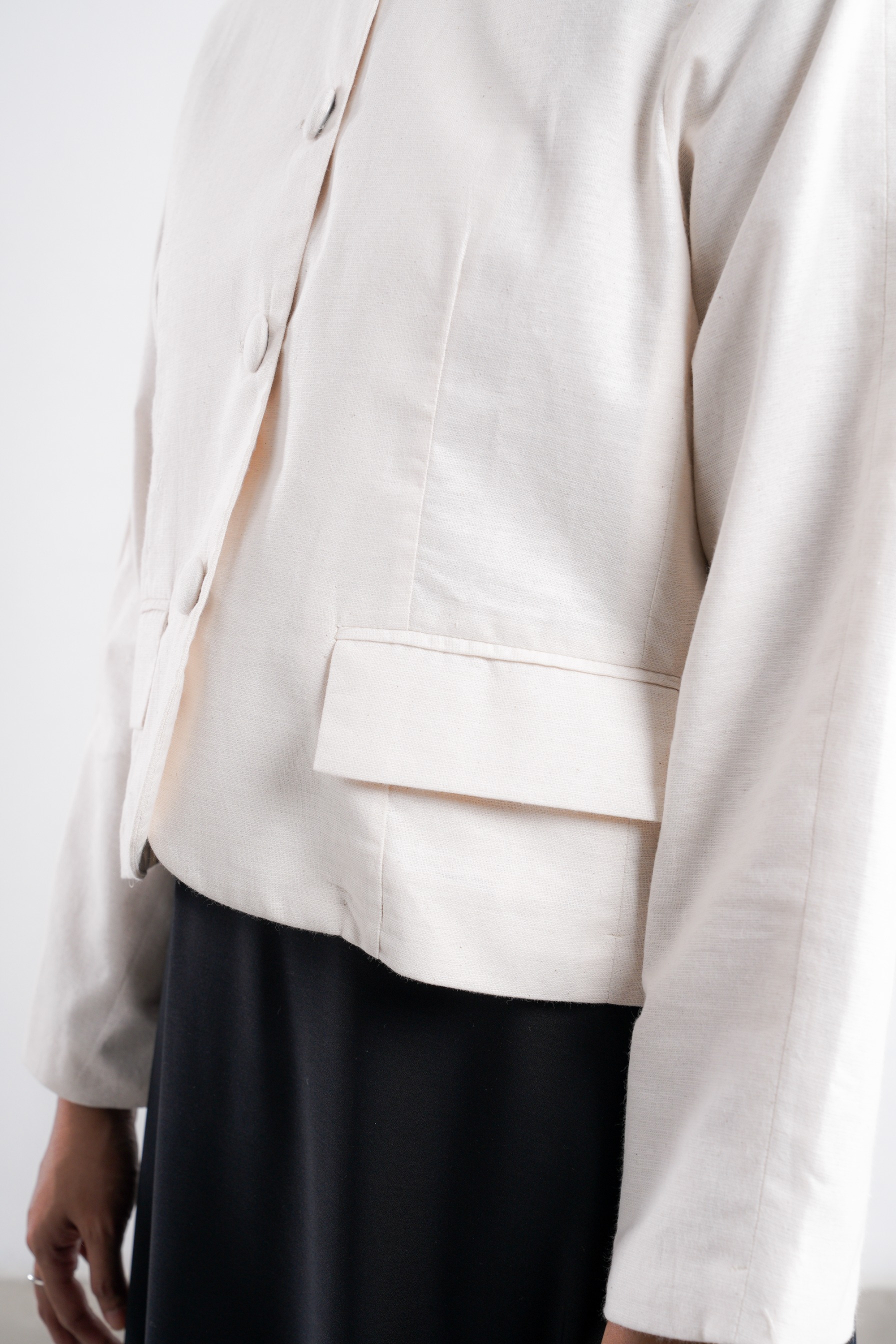 Senandika Linen Jacket