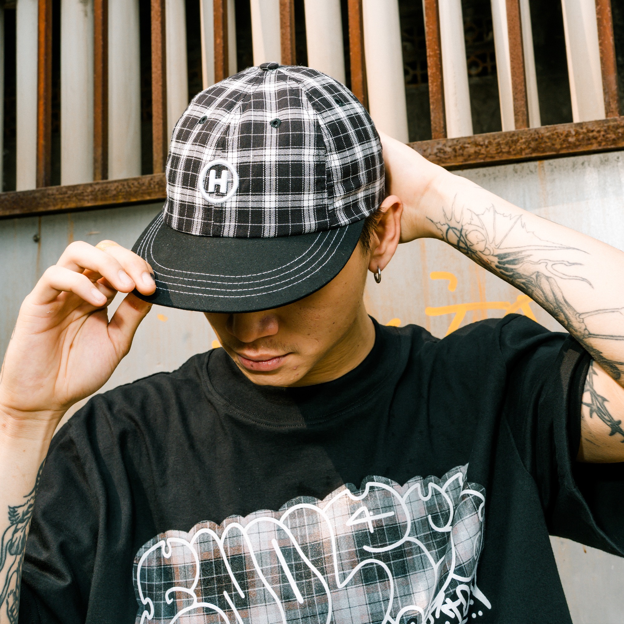 HOKIDOKY SIX PANEL PLAID CAP BLACK