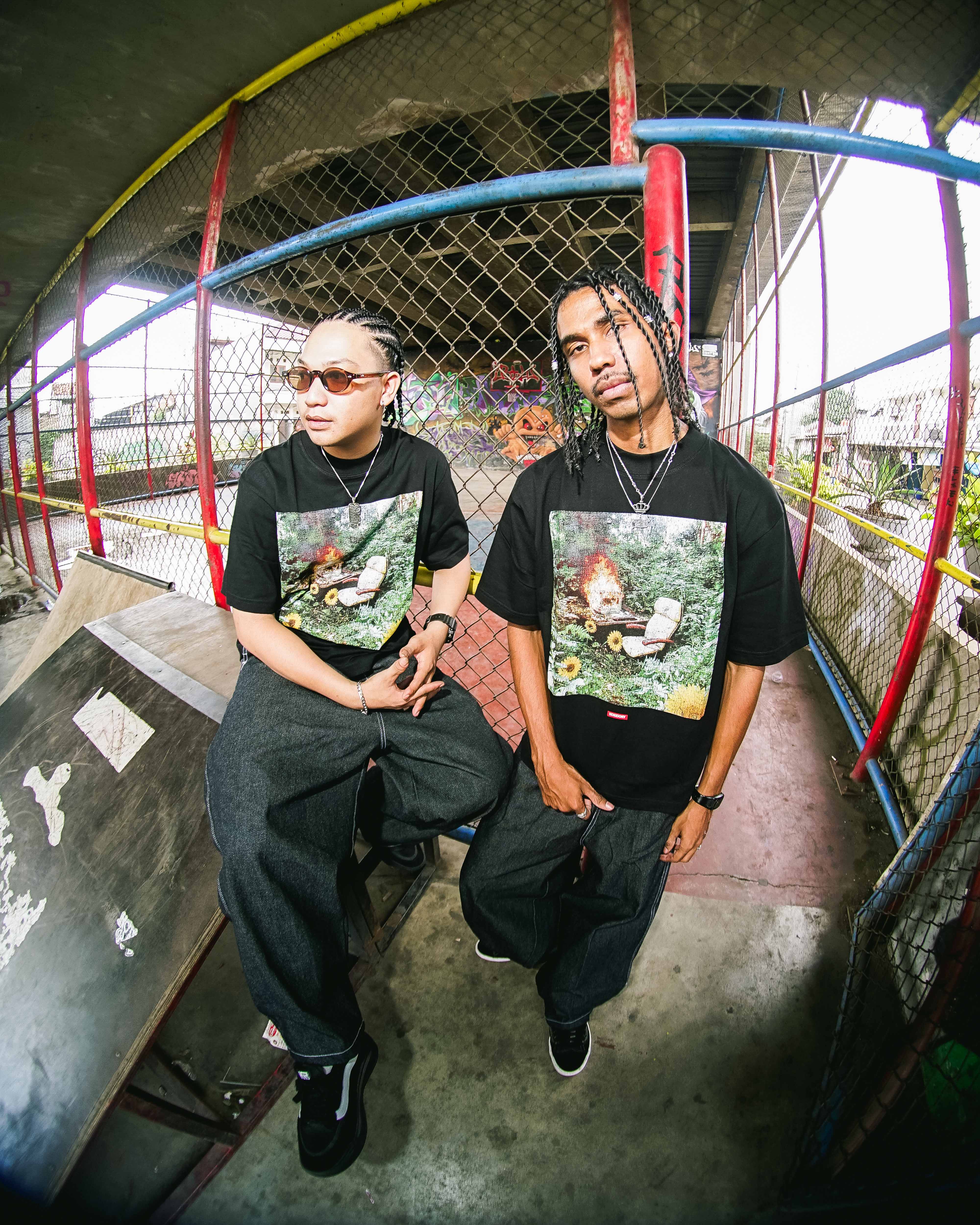 HOKIDOKY FLOWER T-SHIRT BLACK