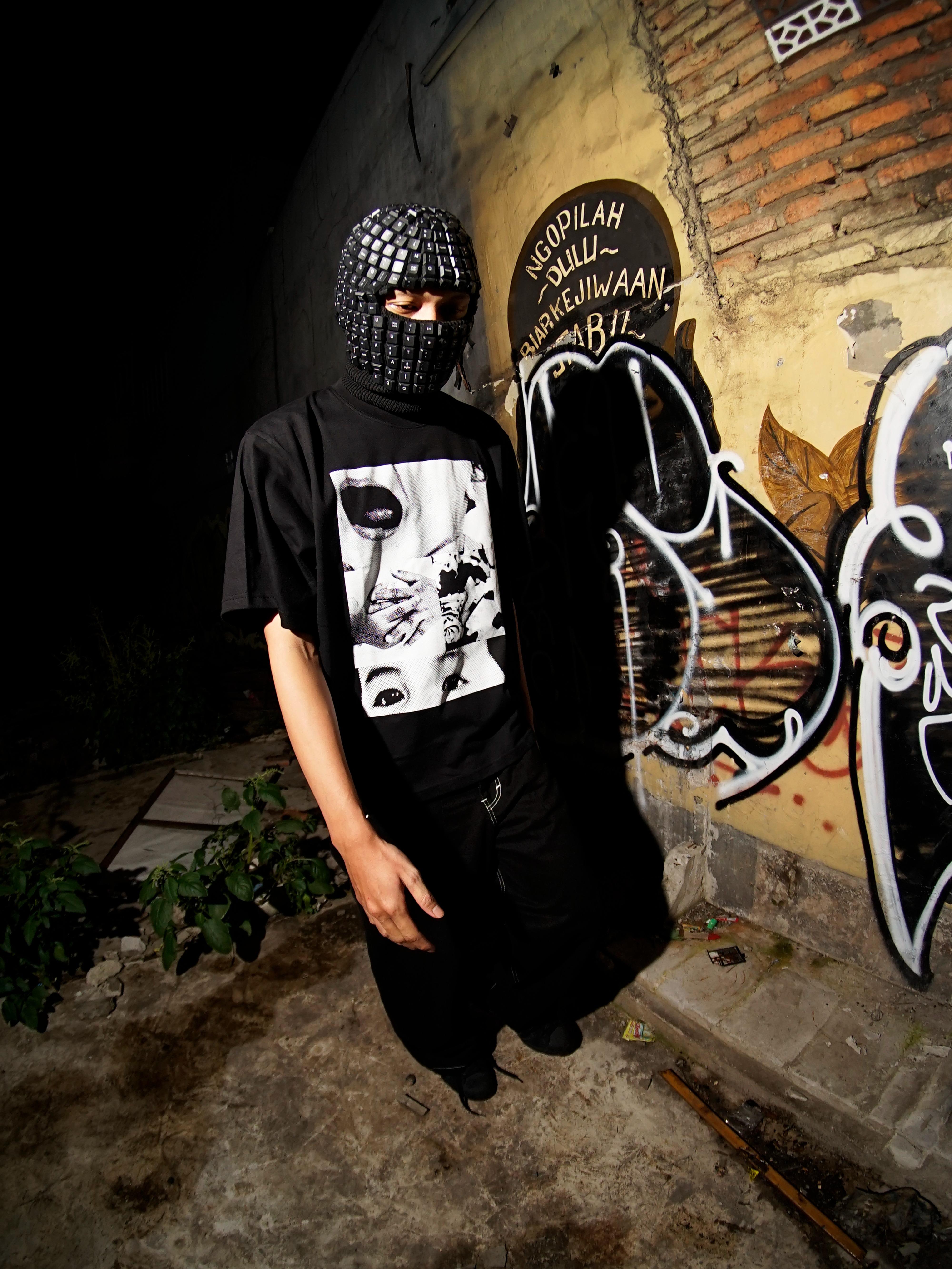 HOKIDOKY KIRAN T-SHIRT BLACK 