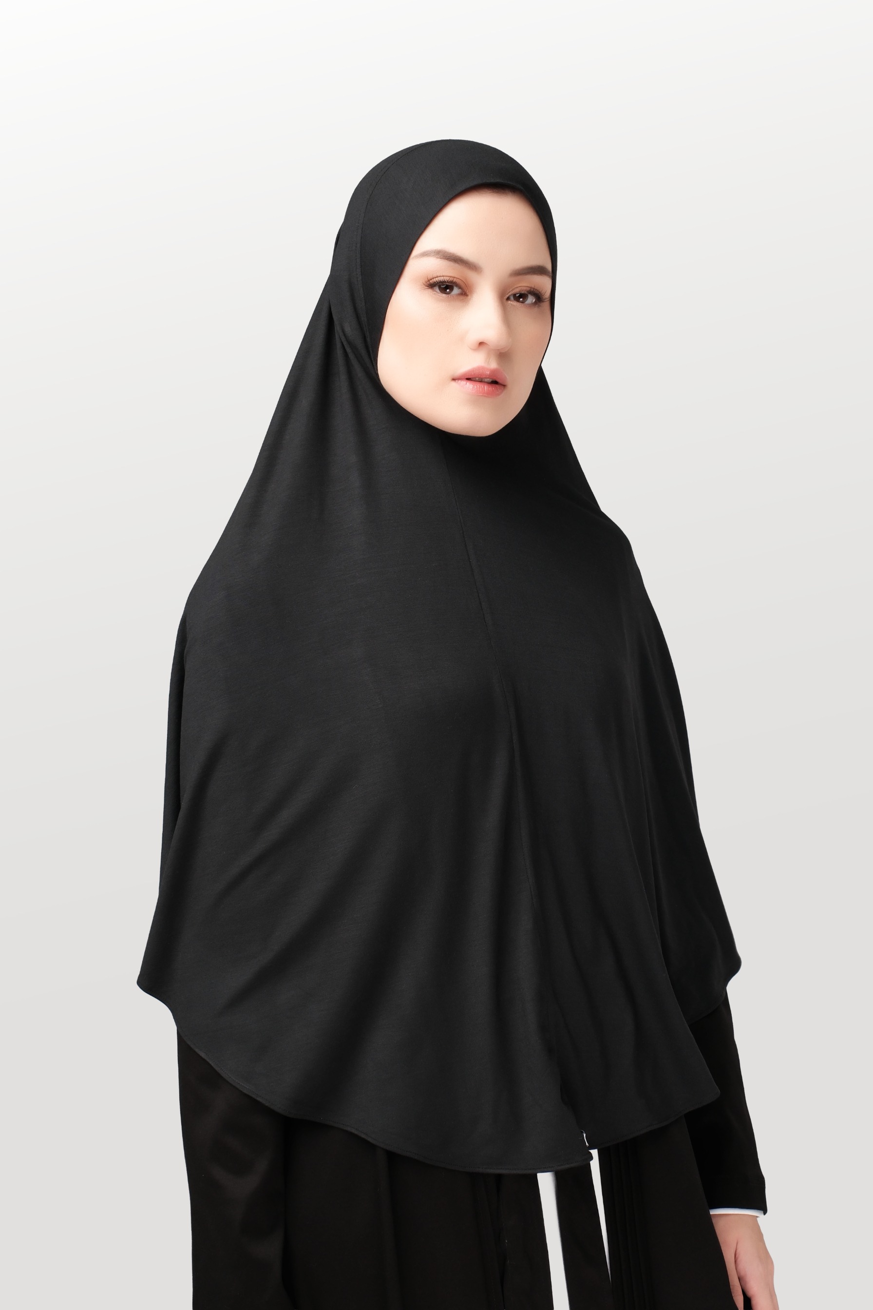 TIIS RAKA Hijab Instan