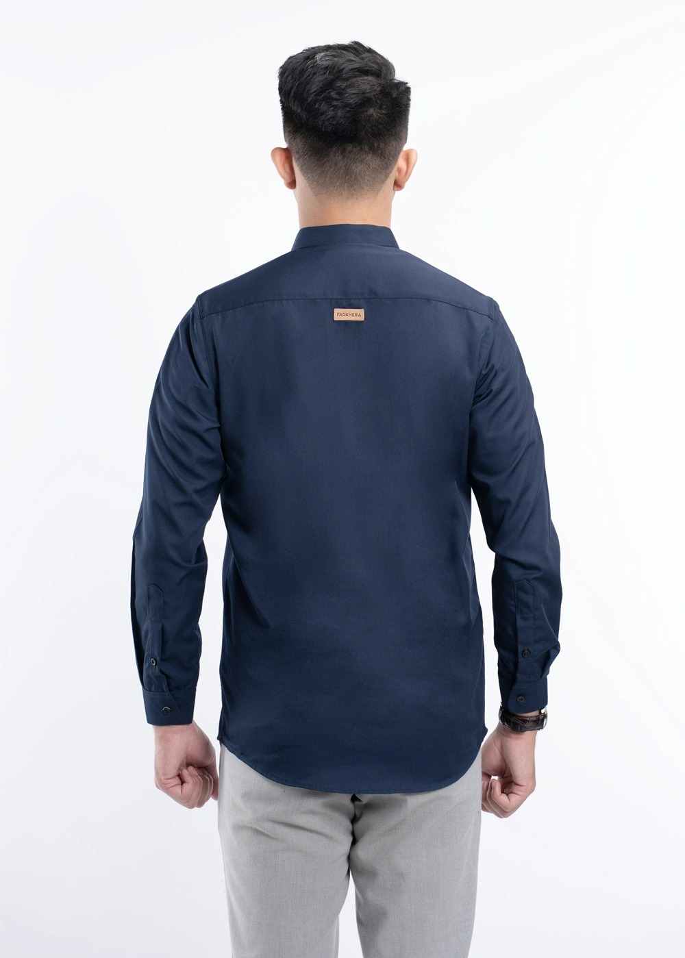 Kemeja Kamil White dan Navy