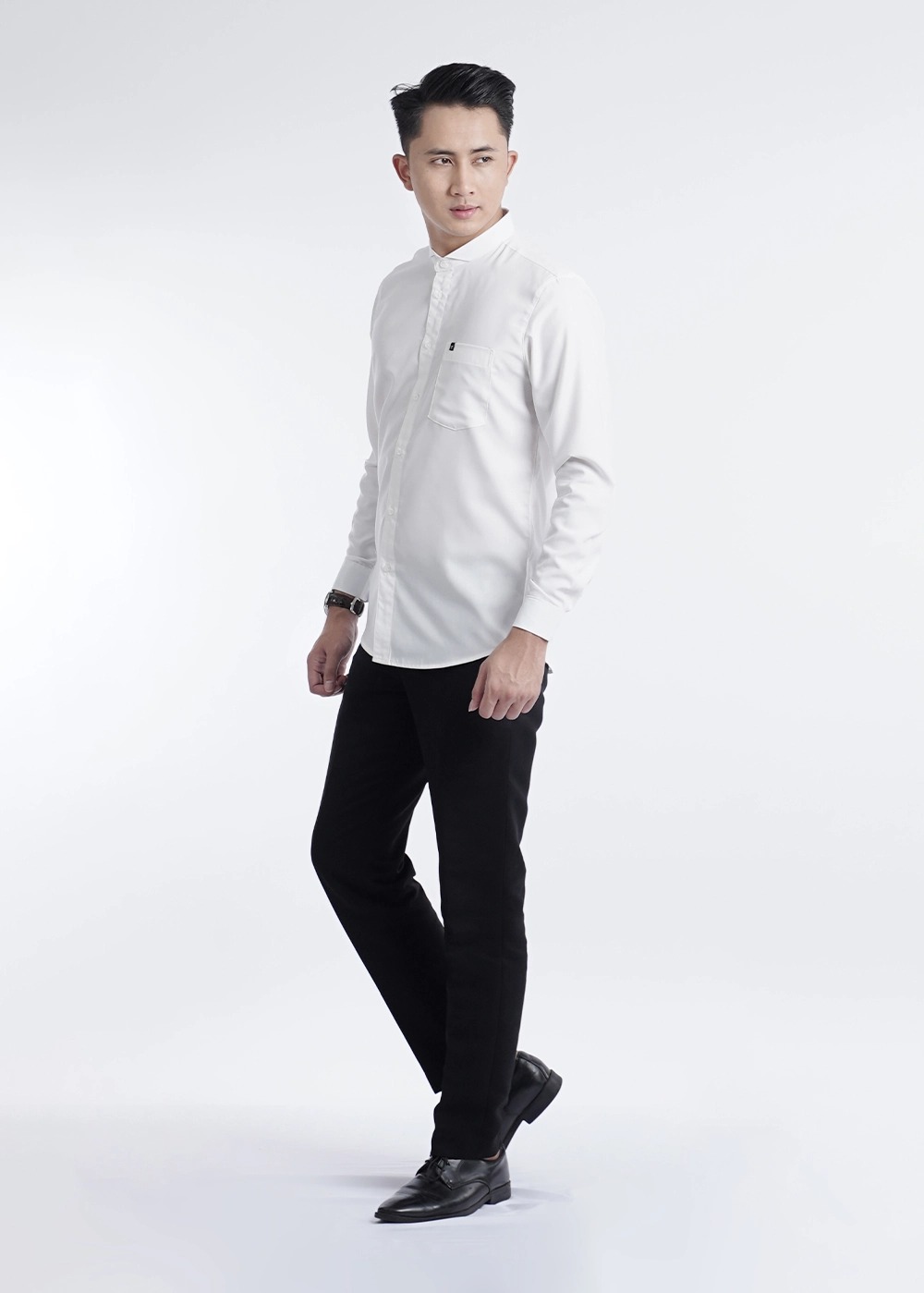 Kemeja Kamil White dan Navy