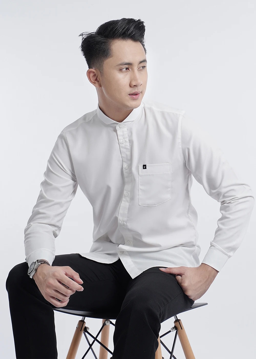 Kemeja Kamil White dan Navy