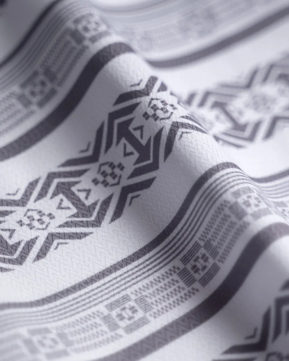 Baju Koko Pria Modern Khatlan Lengan Panjang White