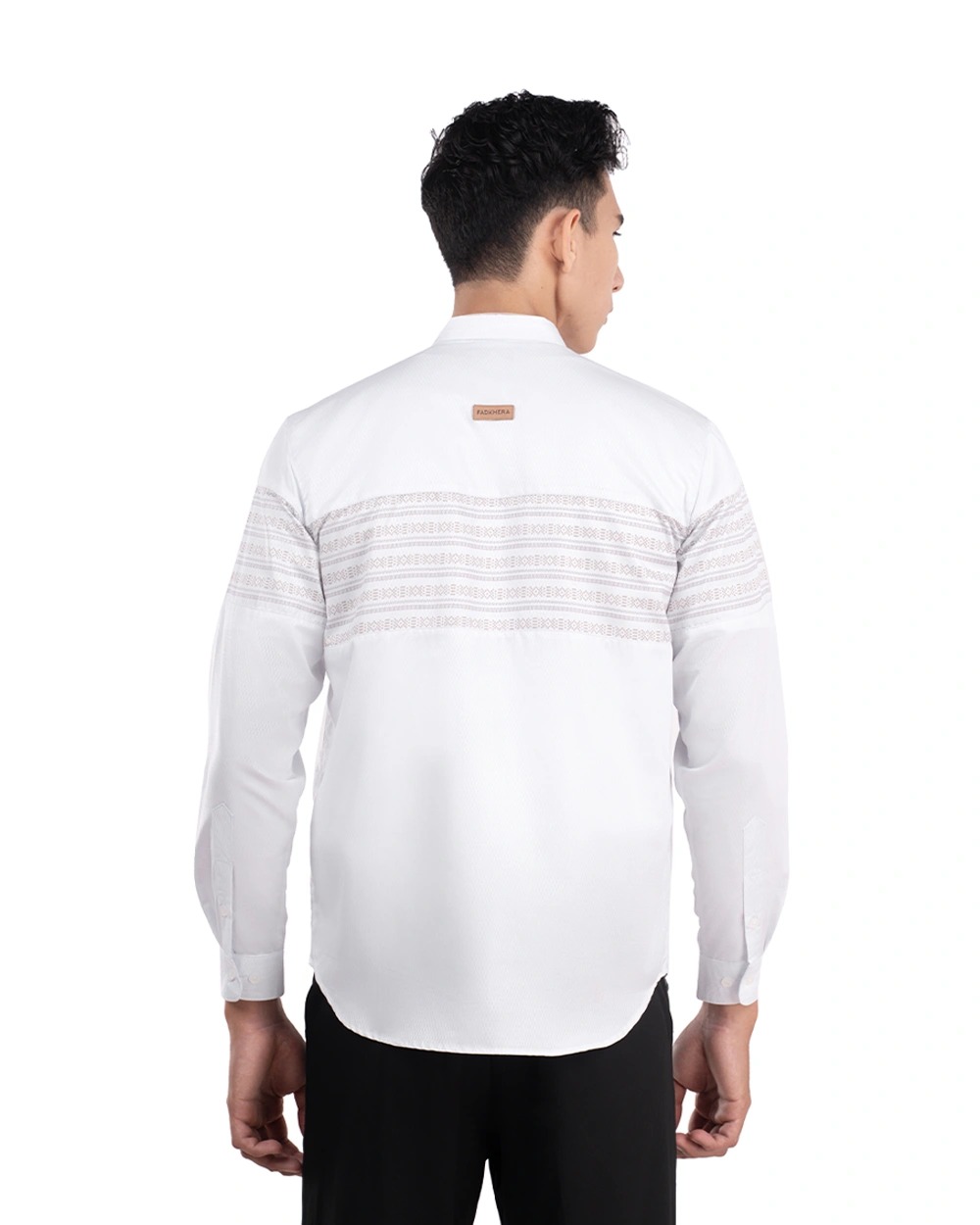 Baju Koko Pria Modern Khunain Lengan Panjang White