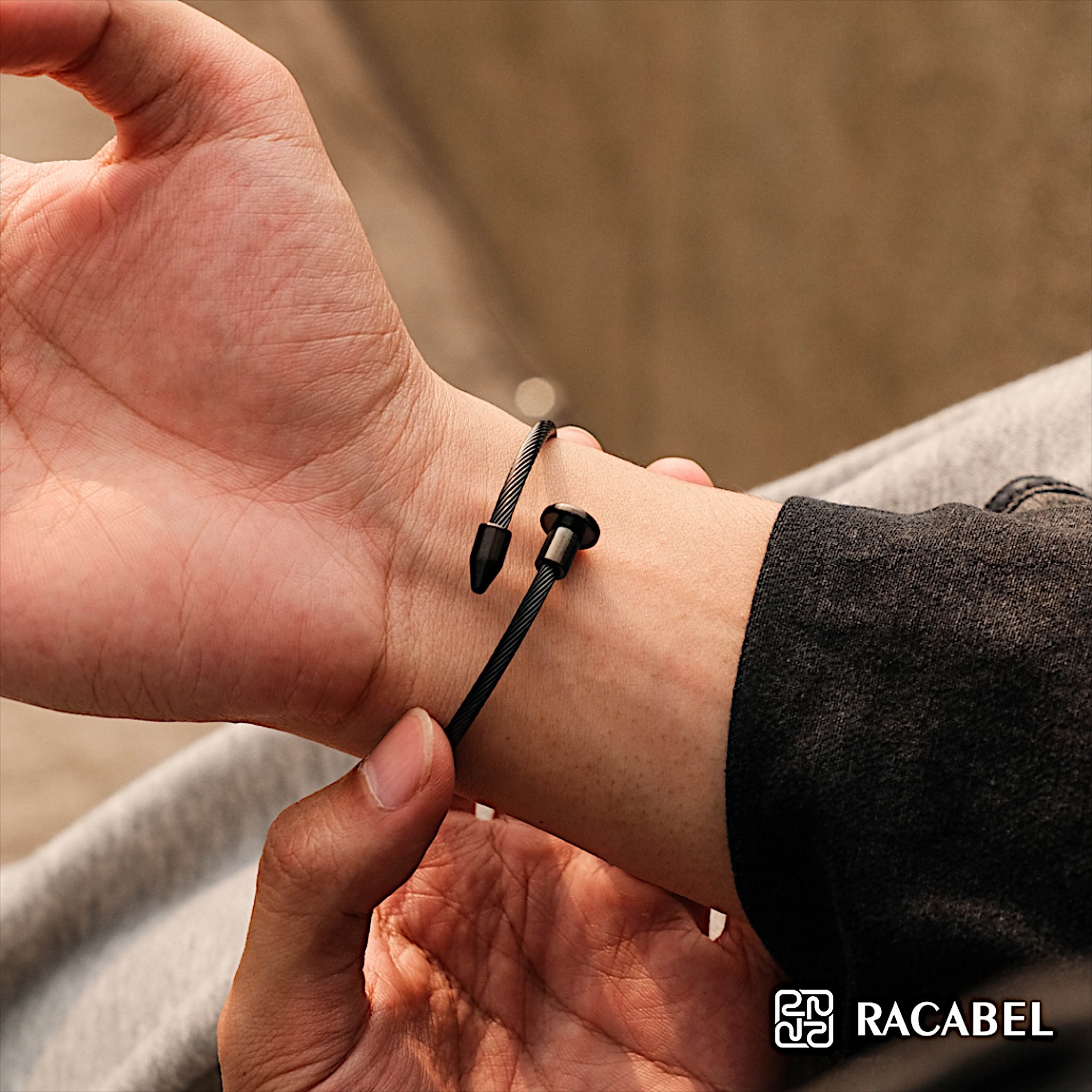 Racabel Forge Bracelet - Gelang Hitam Pria Stainless Steel Anti Karat