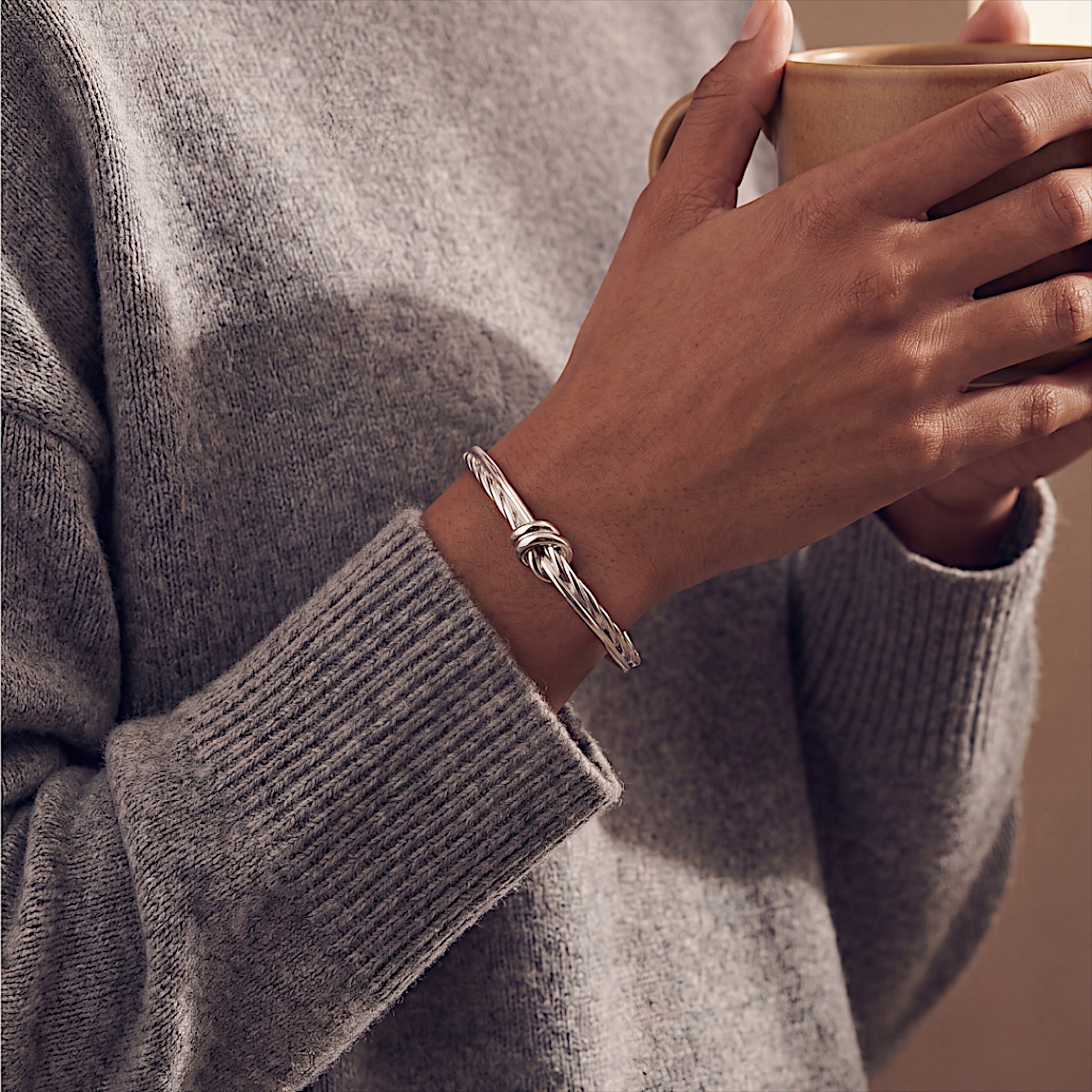 Racabel Gelang Bangle Tether - Stainless Steel Anti Karat Warna Silver Unisex Pria Wanita Simple