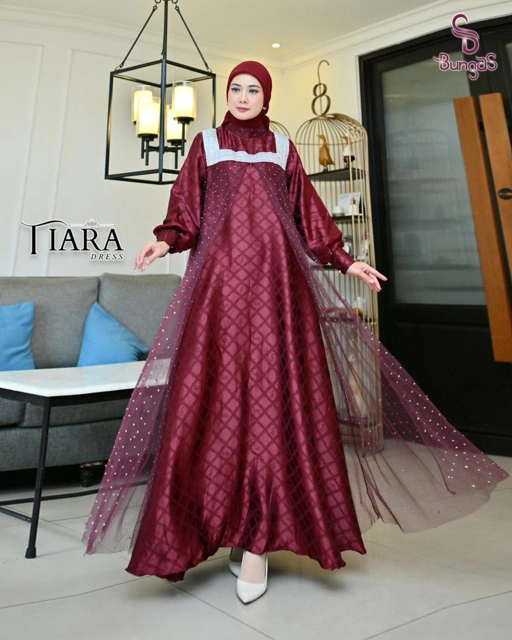 TIARA DRESS