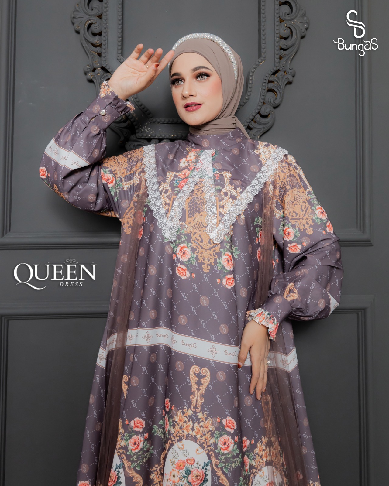 QUEEN DRESS
