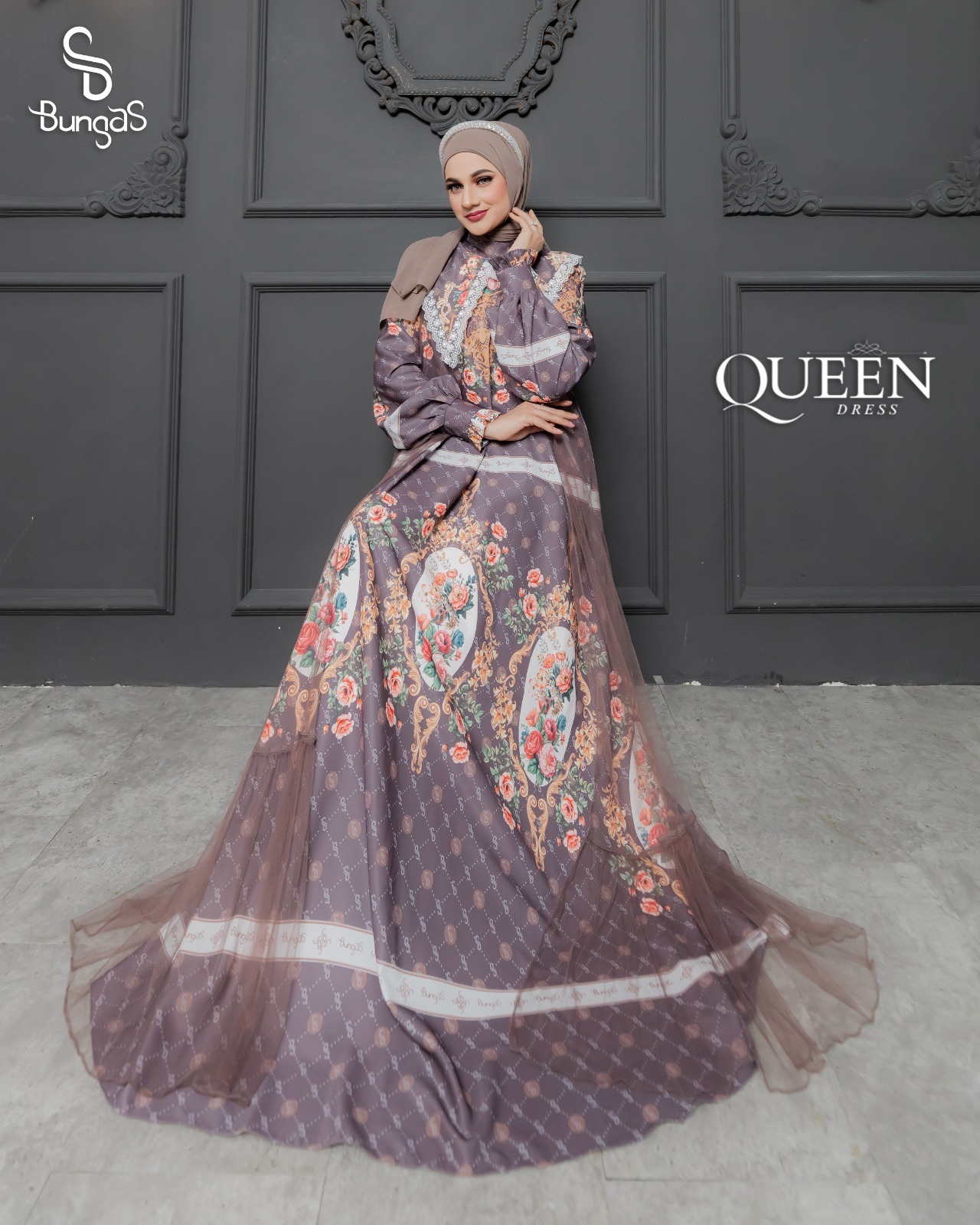 QUEEN DRESS