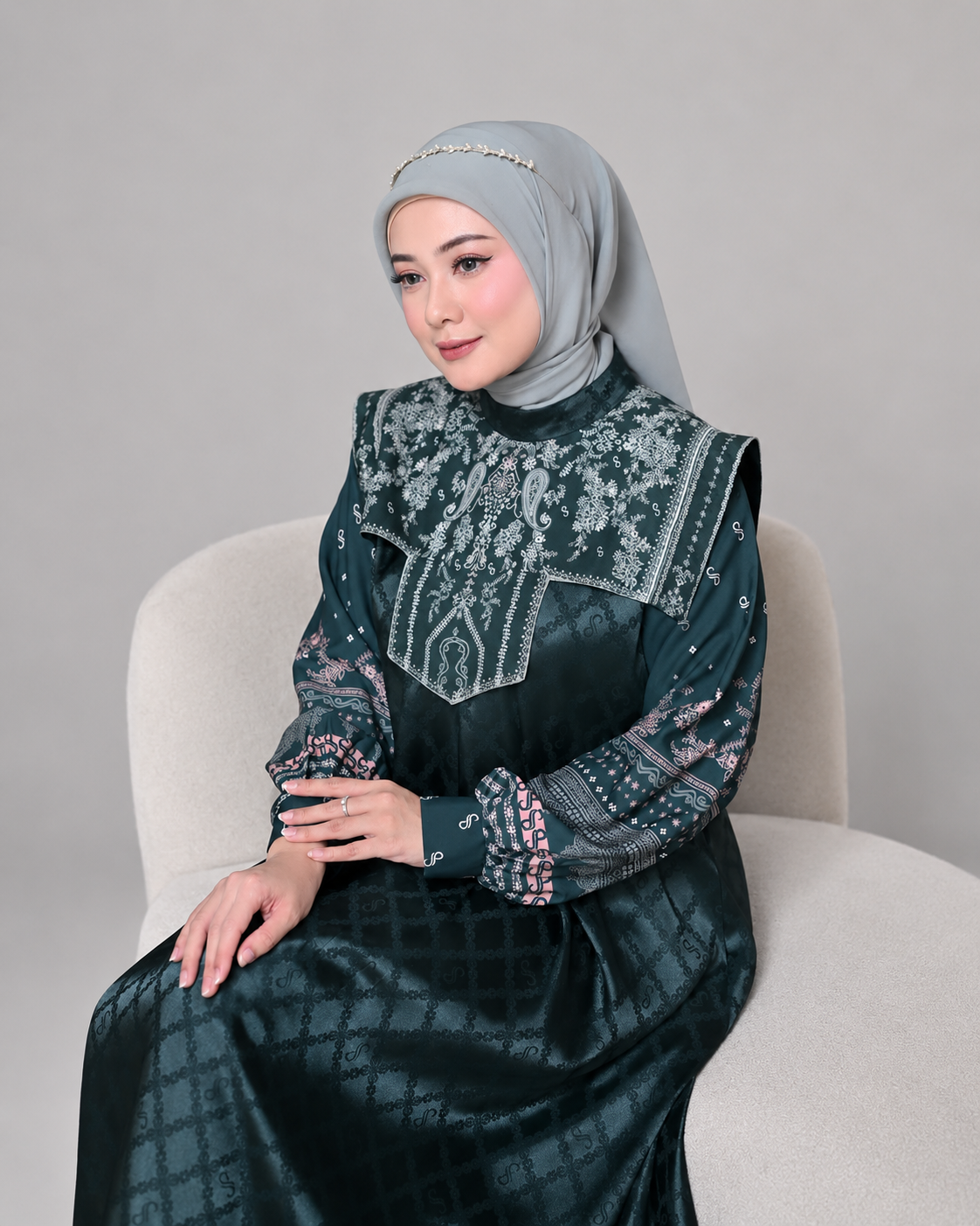 EMIRA DRESS