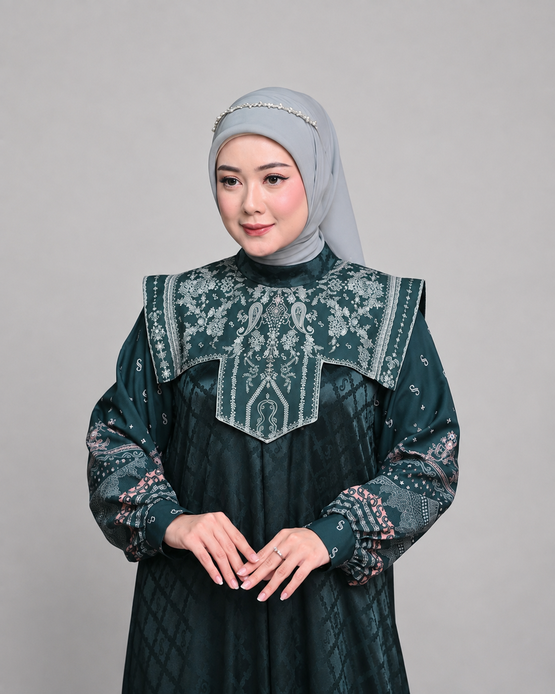 EMIRA DRESS