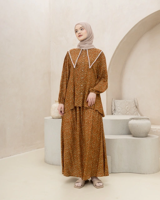 Image of RANIA SKIRT SET