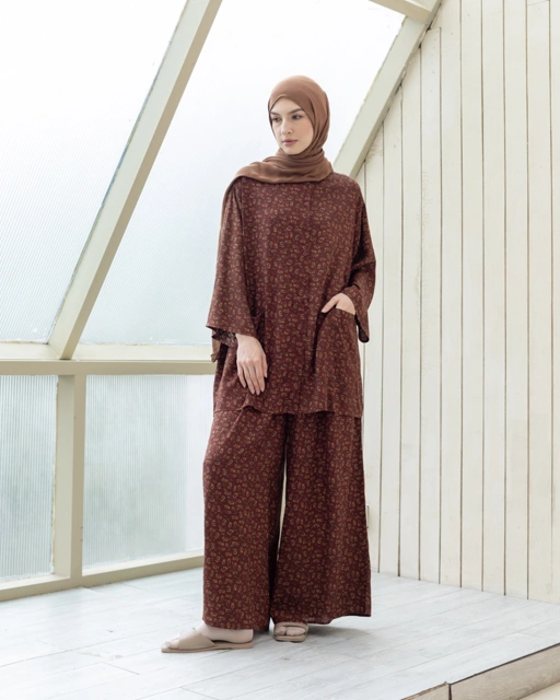 EILIN RUI SET