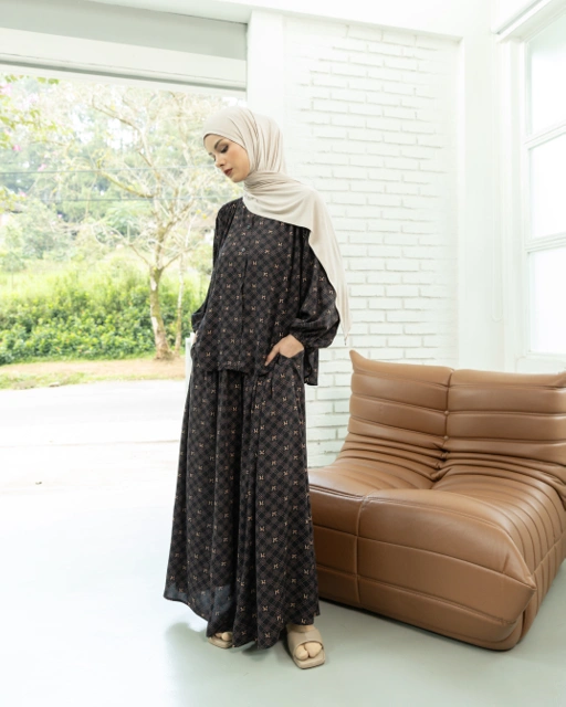 Image of INAAYA - SKIRT SET