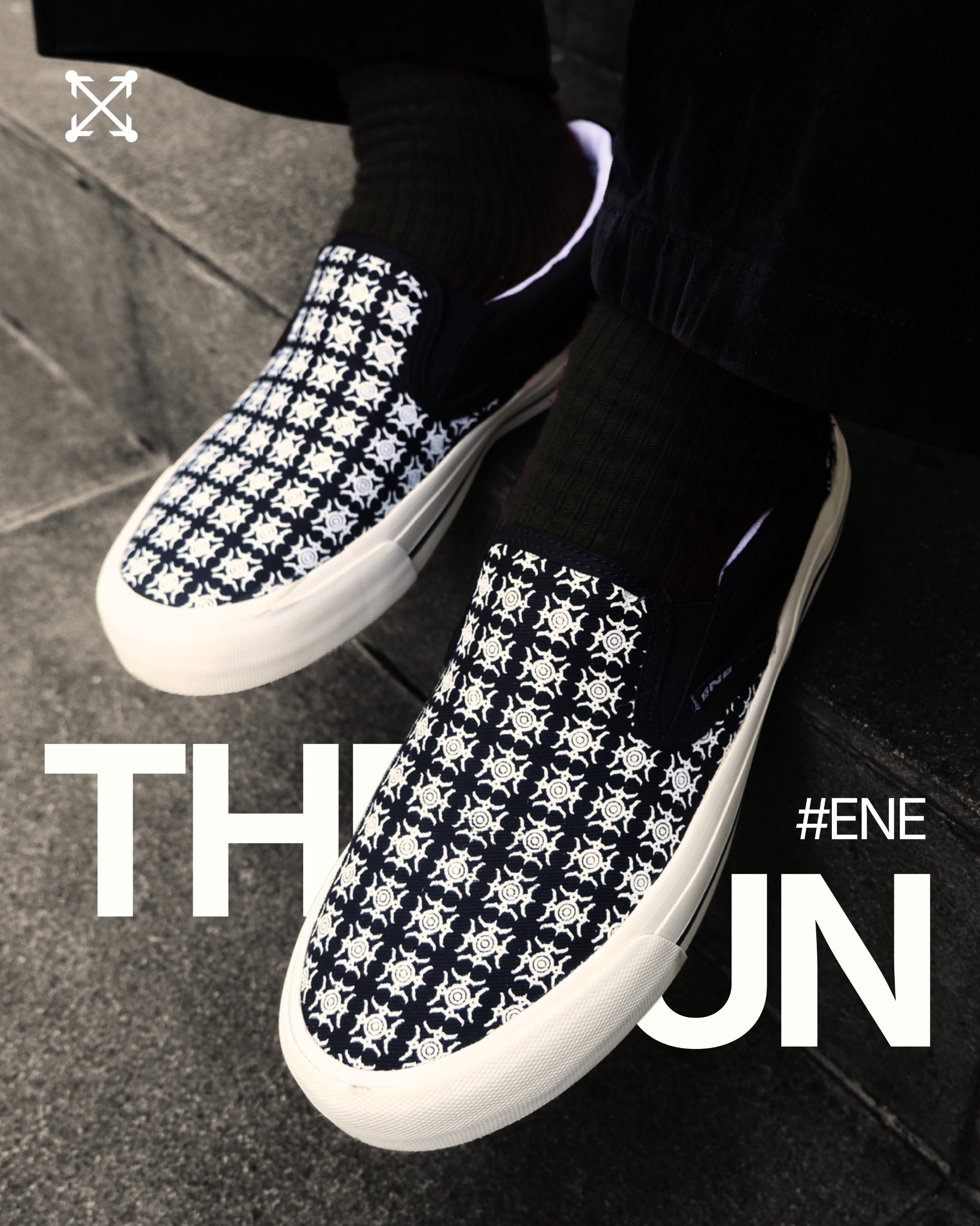 ENE Footwear - Slip-on "THE SUN" Black White