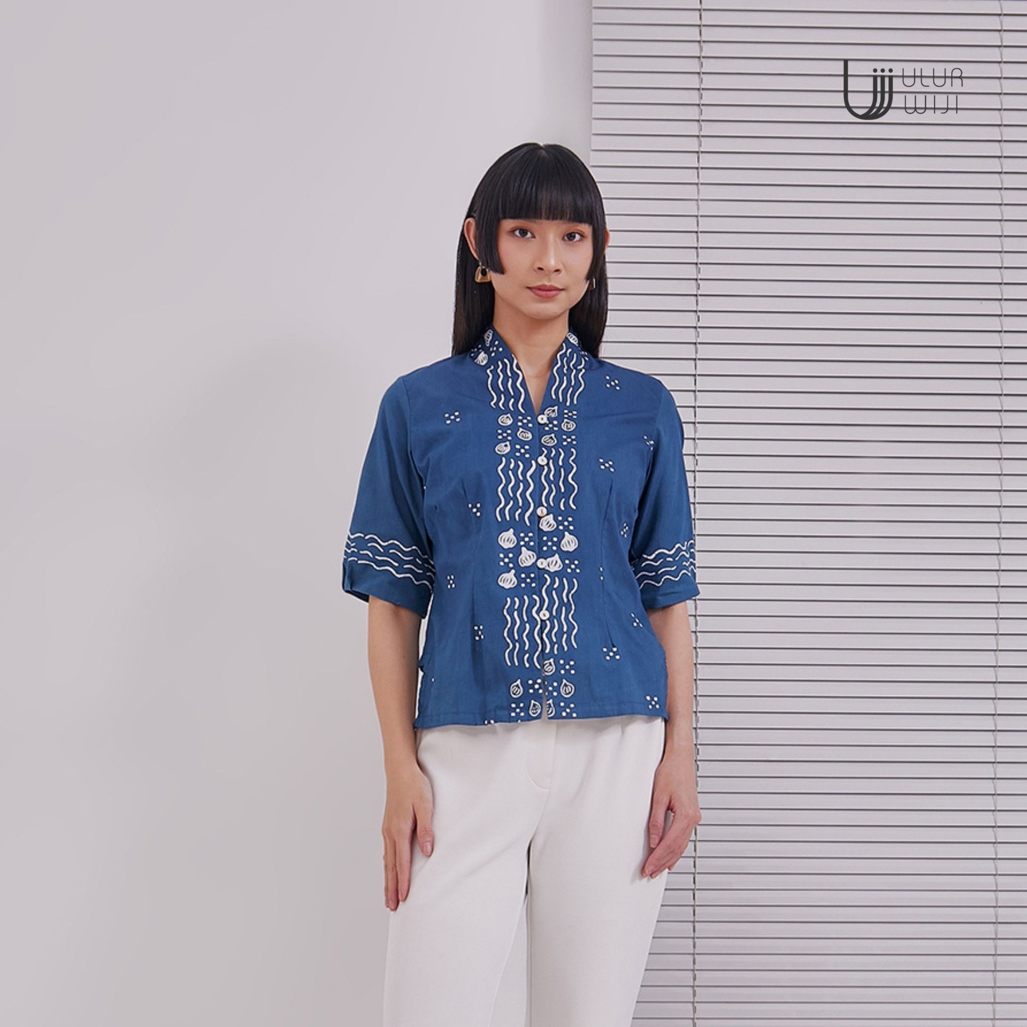 Kebaya Blouse Batik Modern Wanita Lengan Lipit BAWANG - Batik Tulis Warna Alami | Ulur Wiji