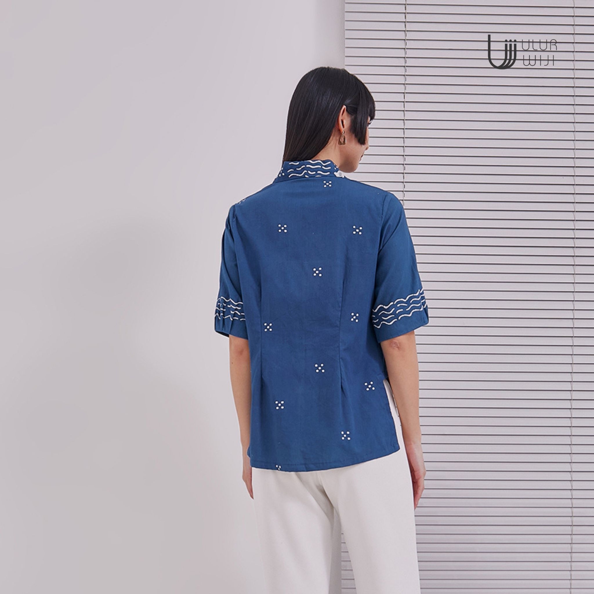 Kebaya Blouse Batik Modern Wanita Lengan Lipit BAWANG - Batik Tulis Warna Alami | Ulur Wiji