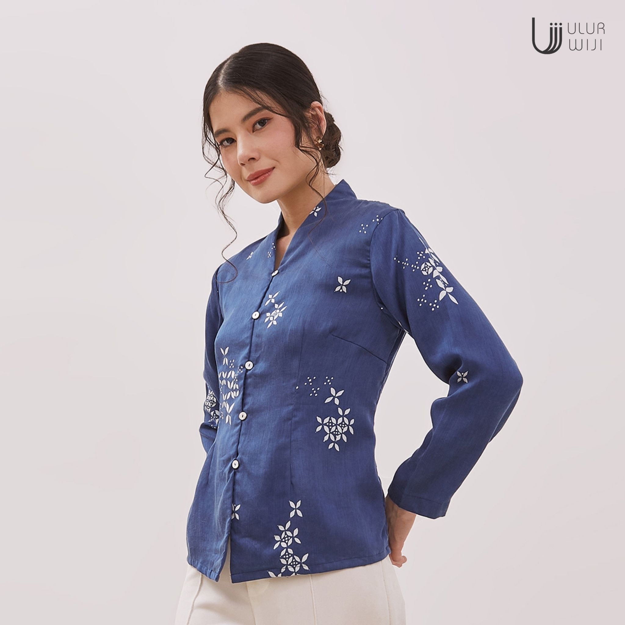 Kebaya Blouse Batik Modern Wanita SIMFONI - Batik Tulis Pewarna Alami | Ulur Wiji