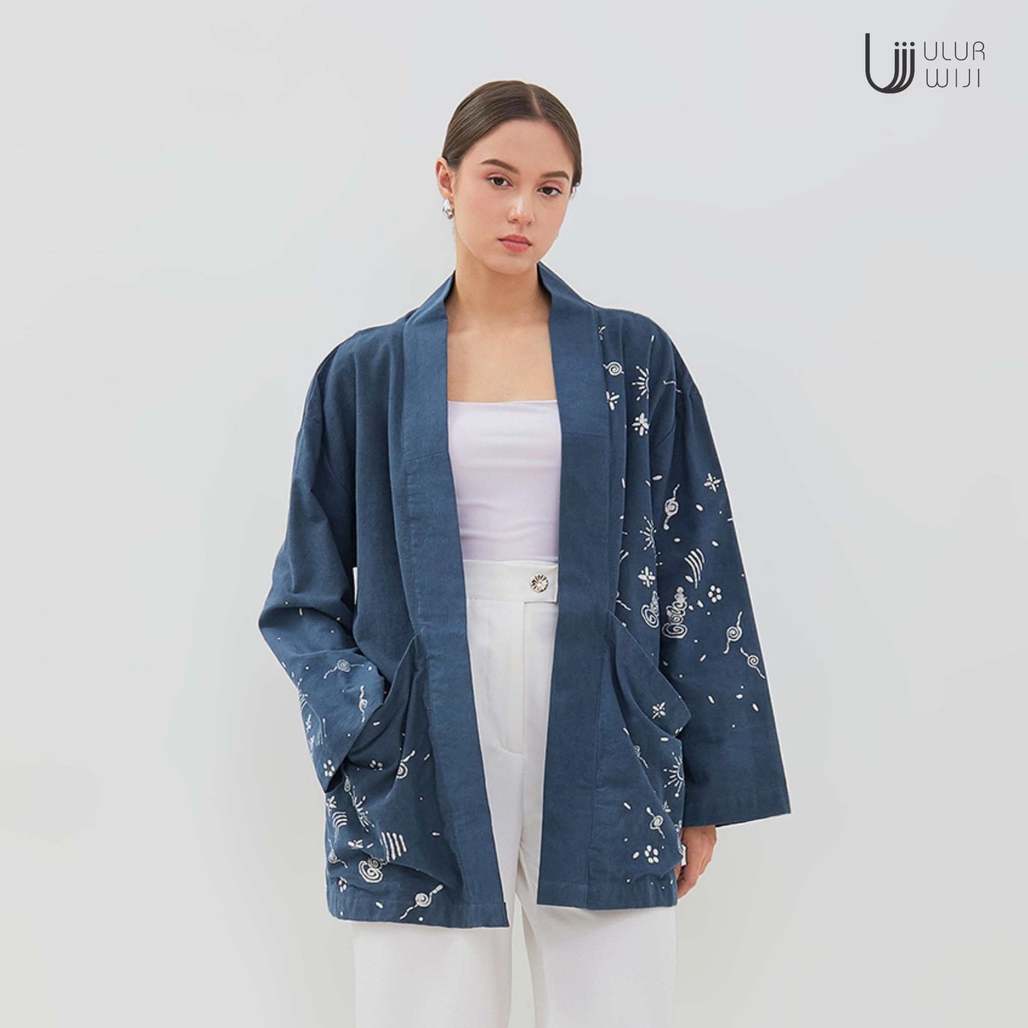 Outer Haori Oversized METAMORF - Batik Tulis Modern | Ulur Wiji