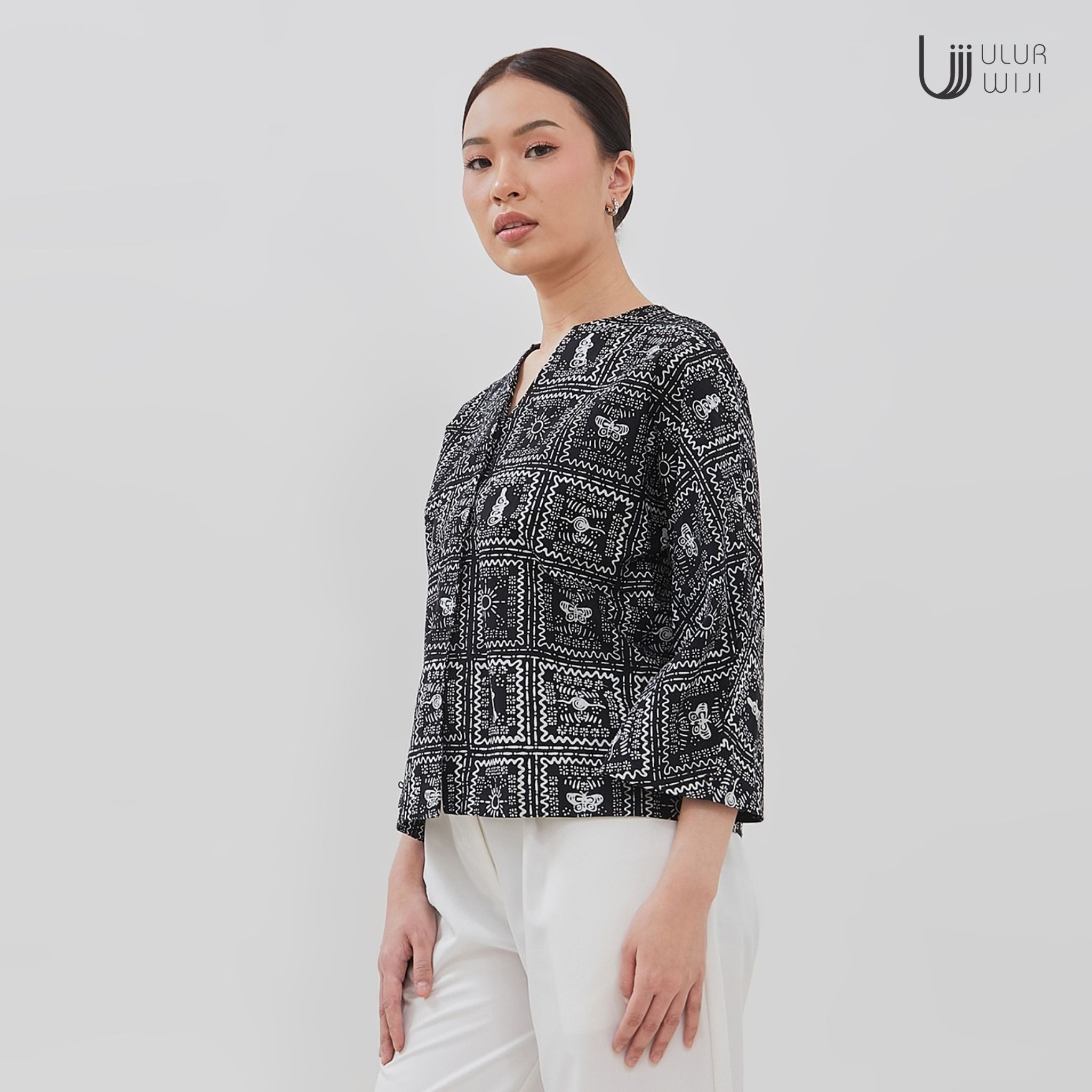 Blouse Batik Modern Wanita METAMORF - Batik Cap | Ulur Wiji