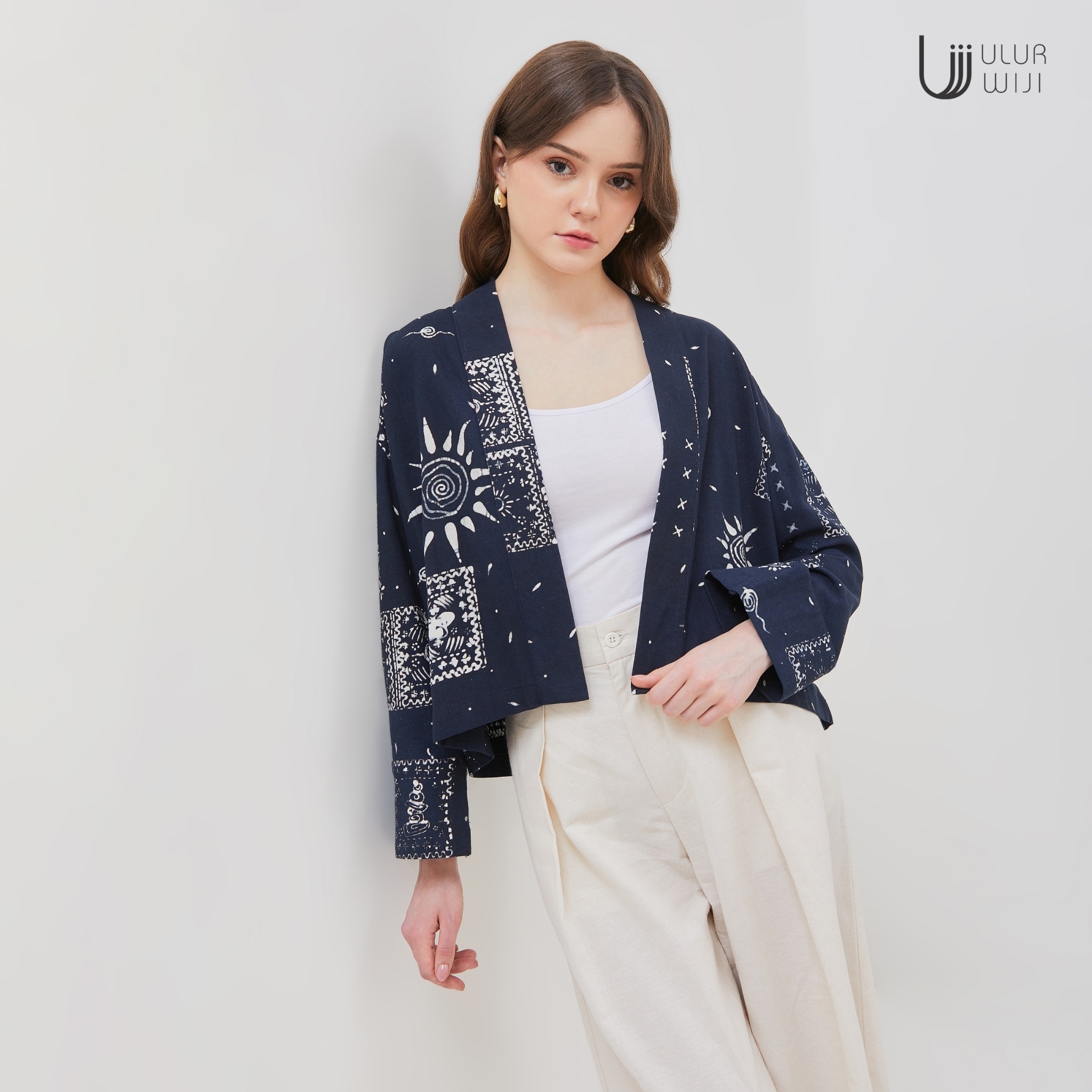 Outer Haori Wanita Batik METAMORF - Batik Tulis Warna Alami | Ulur Wiji