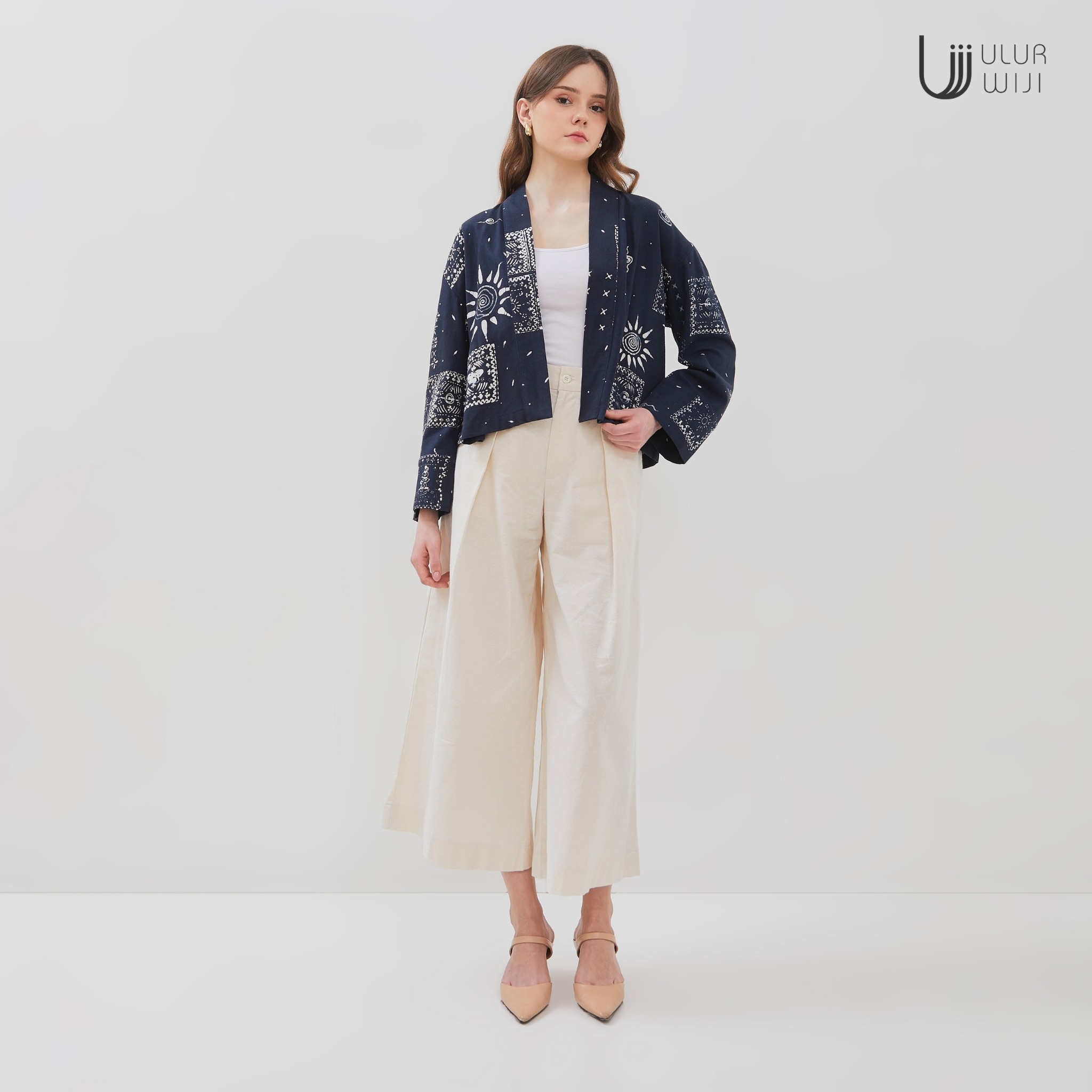 Outer Haori Wanita Batik METAMORF - Batik Tulis Warna Alami | Ulur Wiji