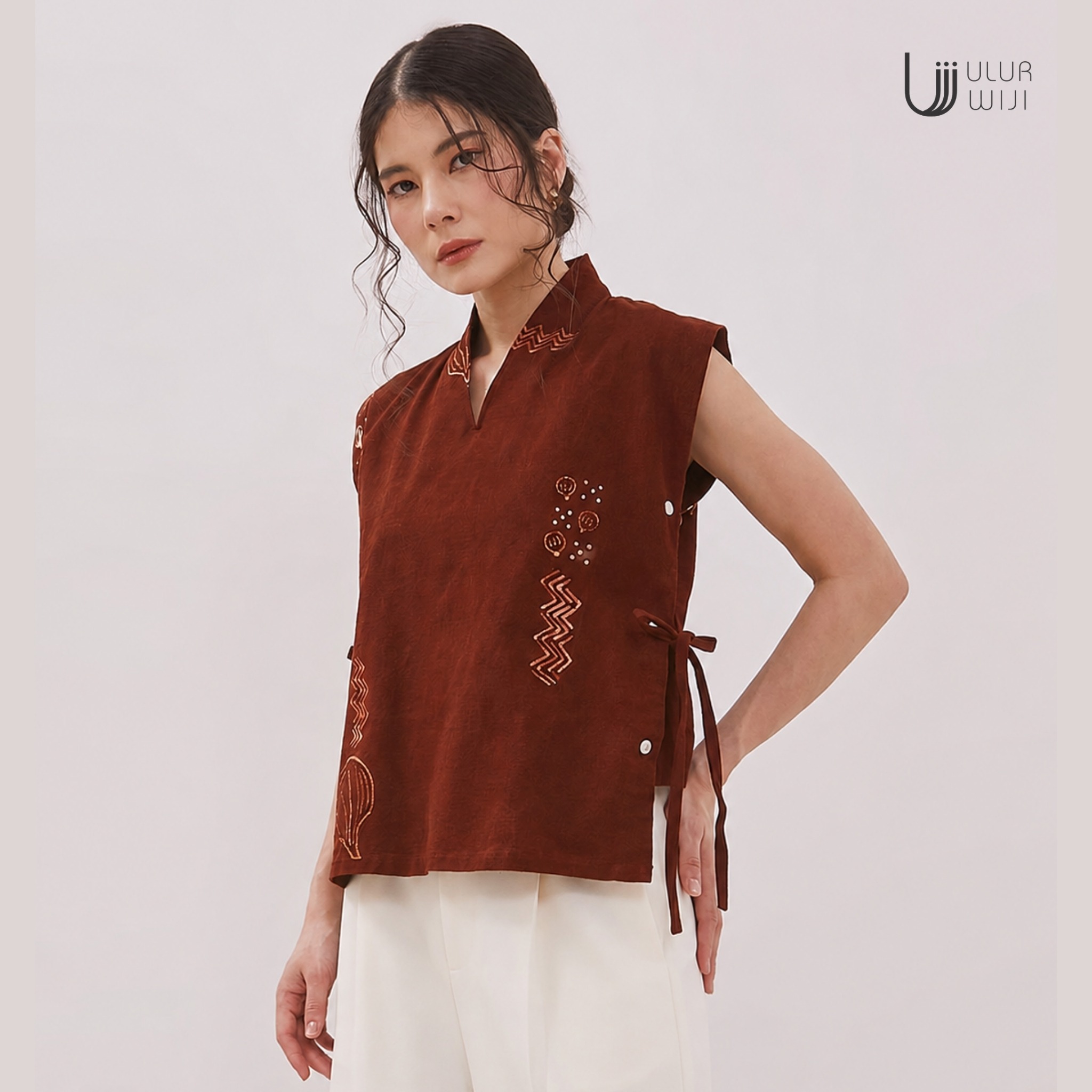 Vest Blouse Batik Modern Wanita BAWANG - Batik Tulis Pewarna Alami | Ulur Wiji