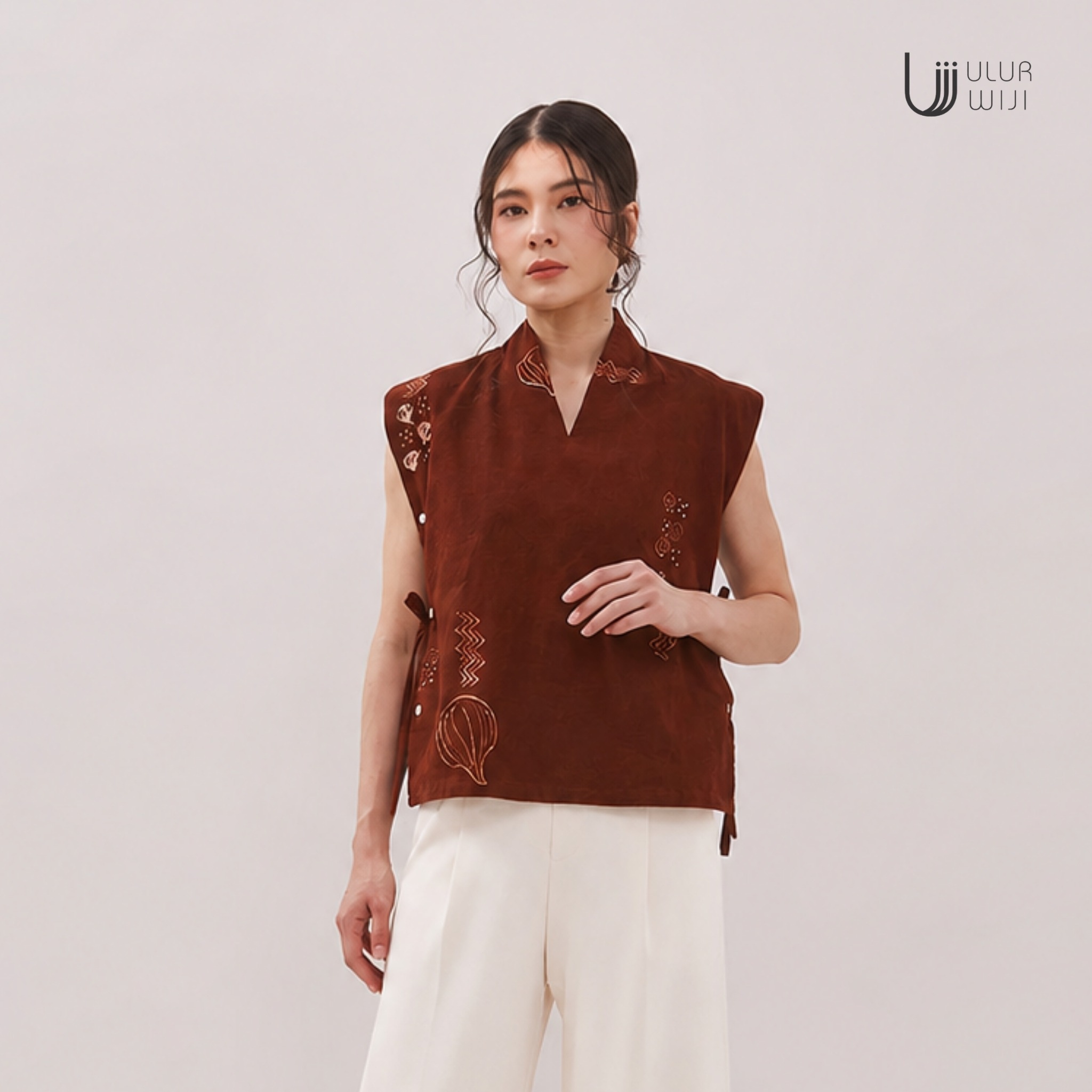 Vest Blouse Batik Modern Wanita BAWANG - Batik Tulis Pewarna Alami | Ulur Wiji