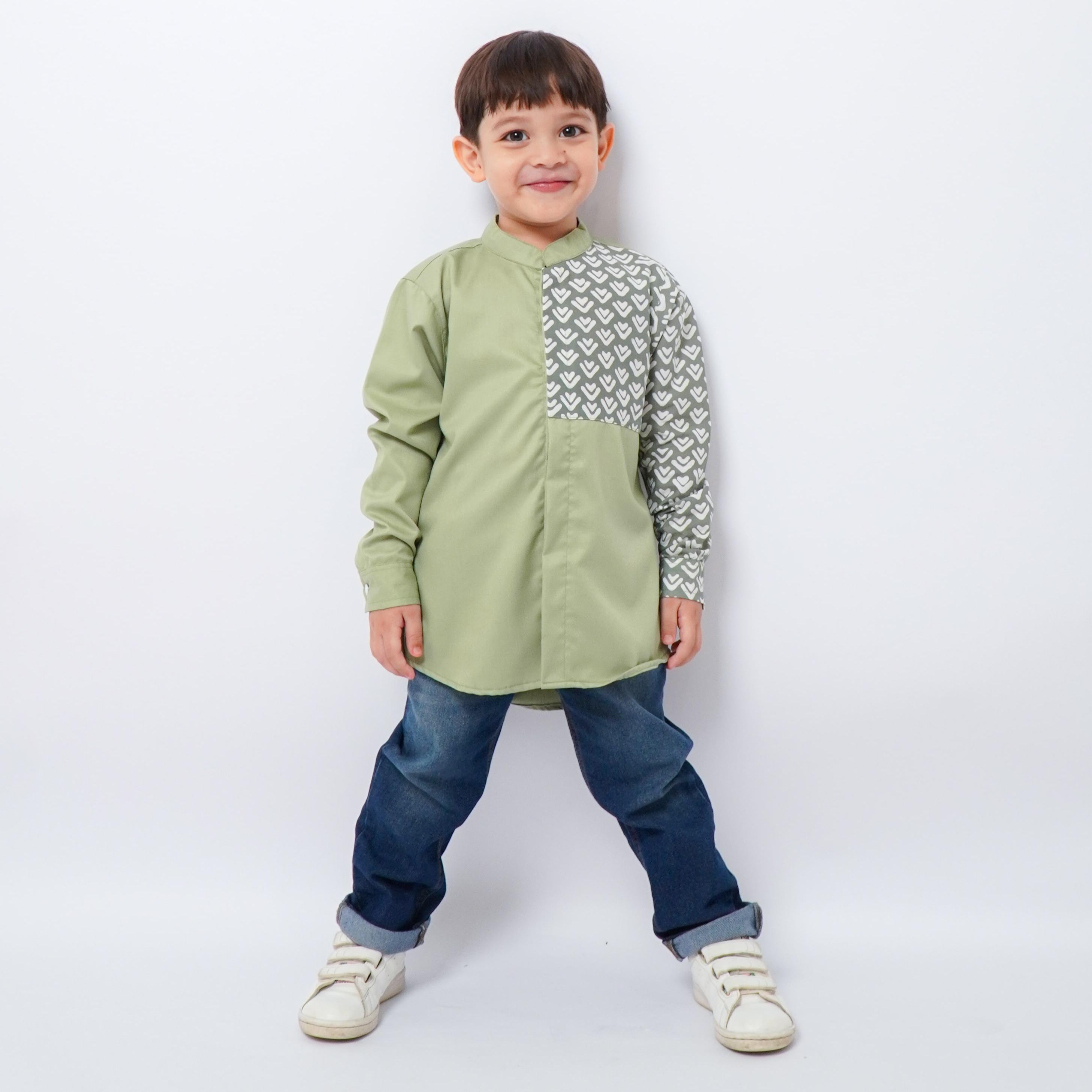 Kemeja Batik Anak Lengan Panjang
